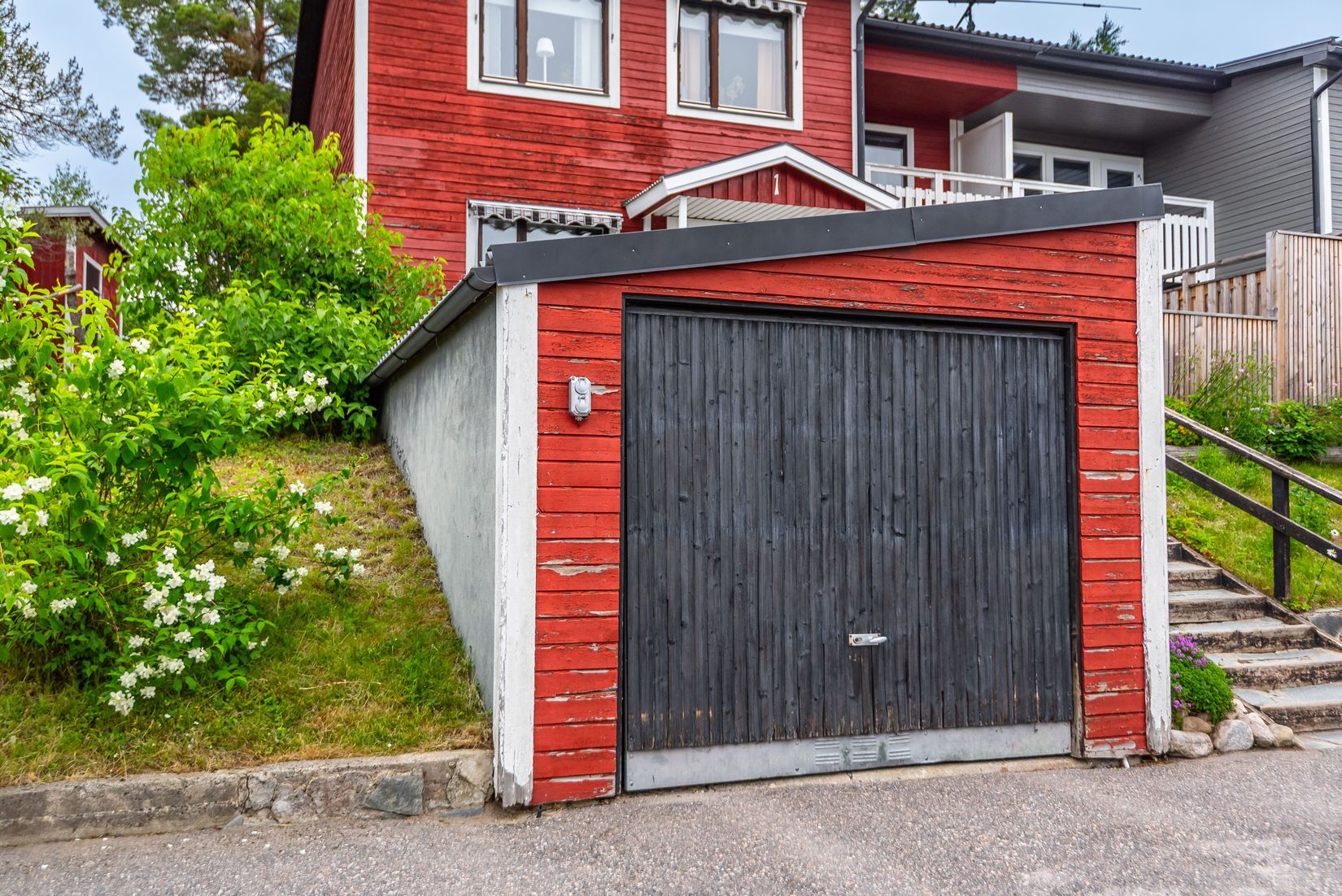 Villa, Logevägen 1, Klockarberget, Sundsvall