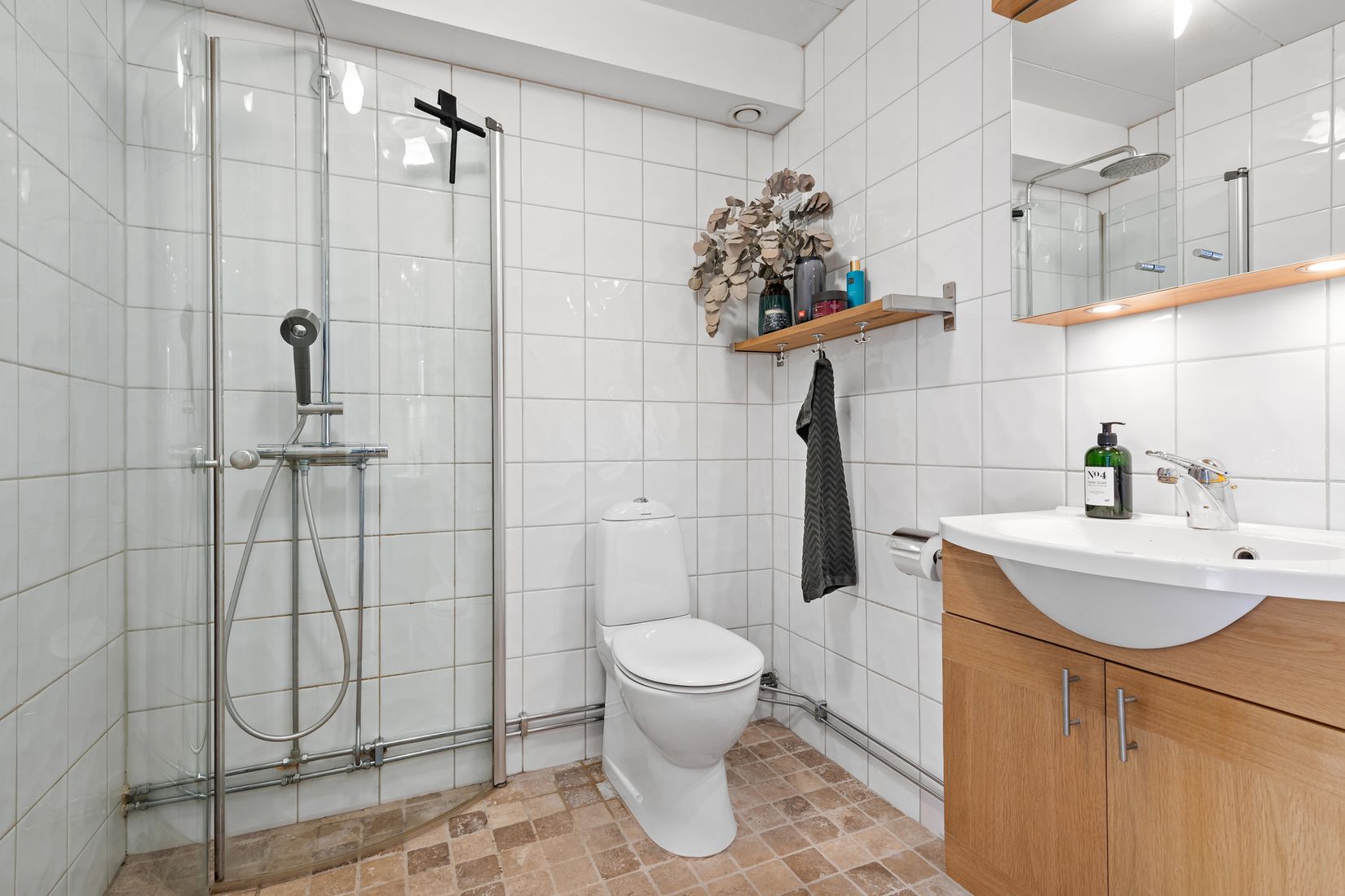 Villa, Radhus, Ananasvägen 58, Viksjö, Järfälla