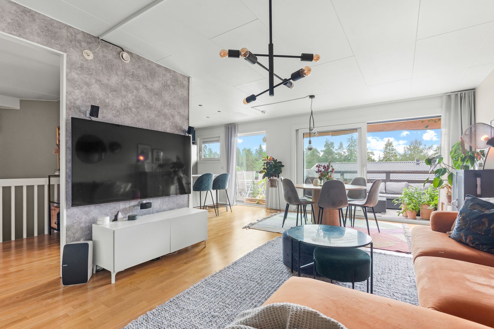 Villa, Radhus, Ananasvägen 58, Viksjö, Järfälla