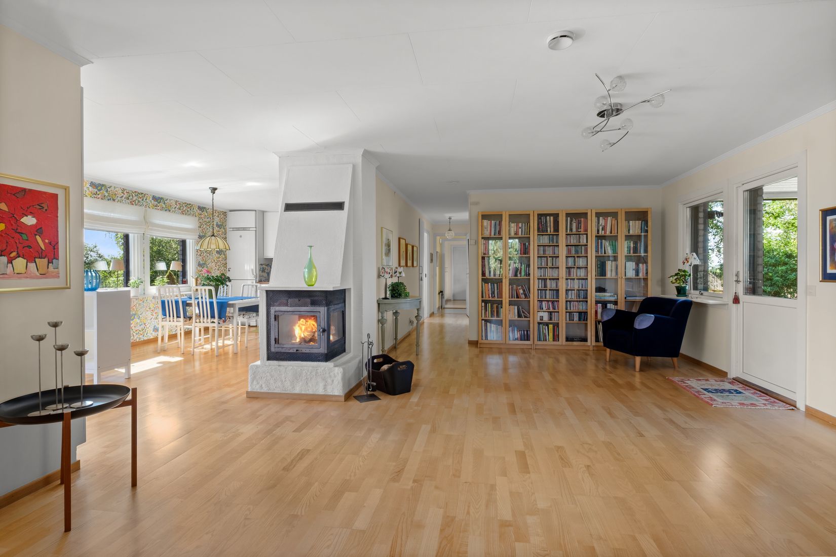 Villa, Junibacken 12, Trollbäcken, Tyresö