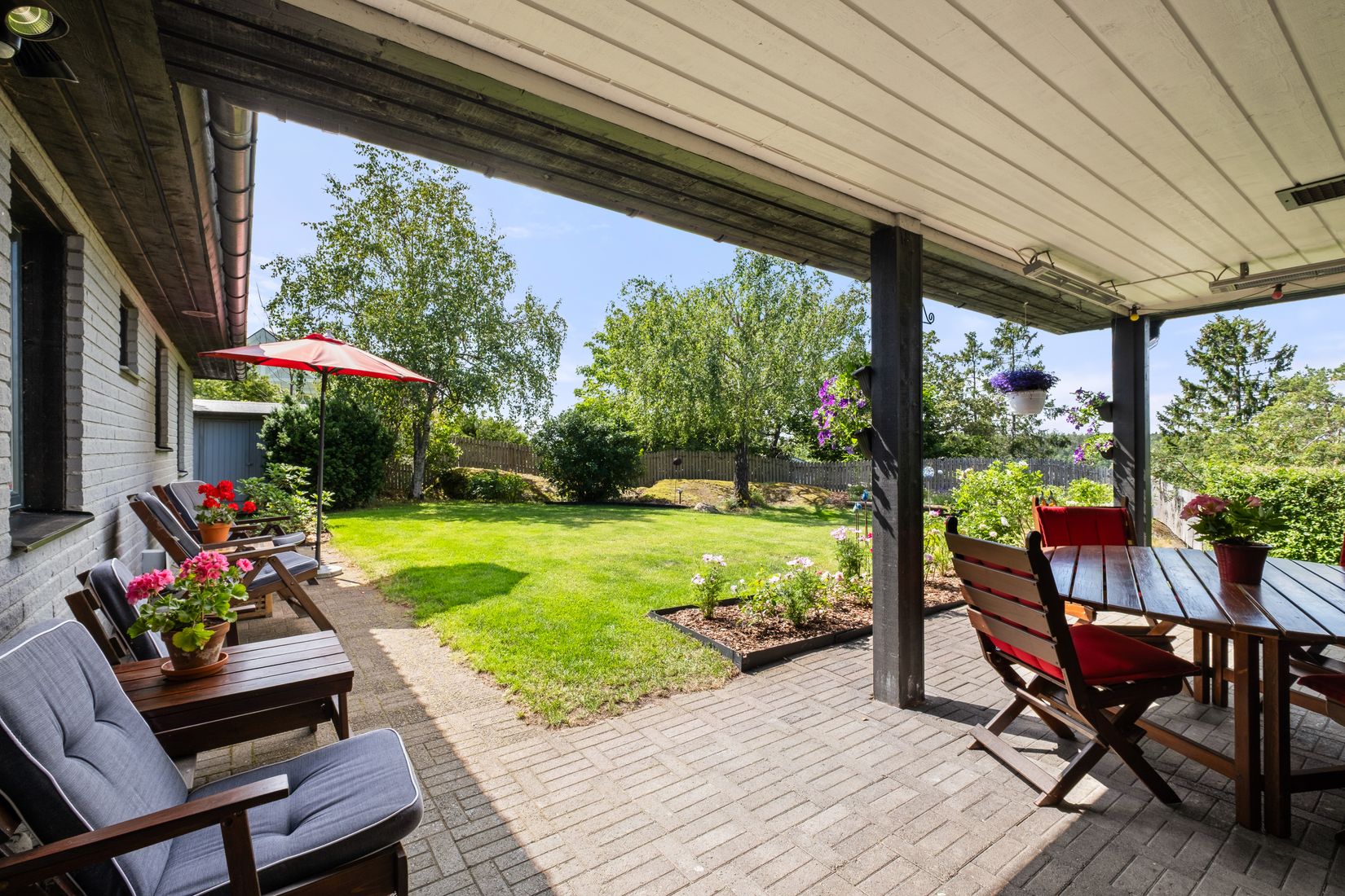 Villa, Junibacken 12, Trollbäcken, Tyresö