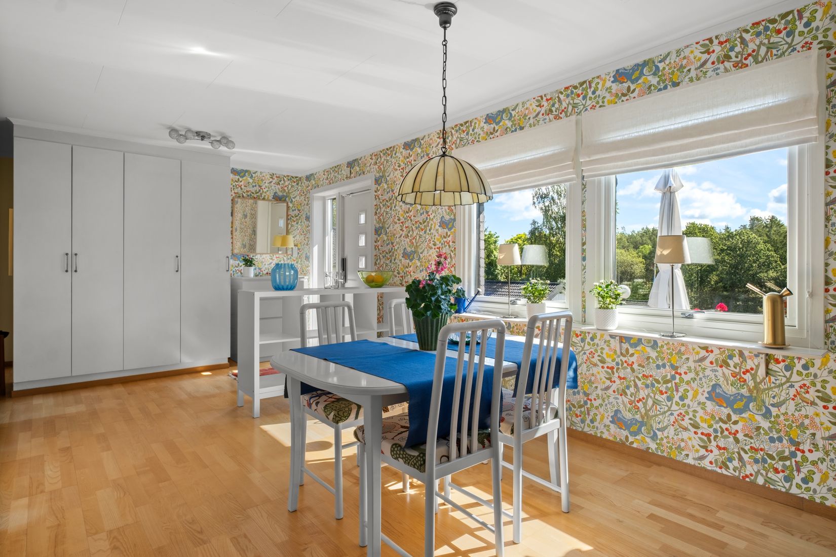 Villa, Junibacken 12, Trollbäcken, Tyresö