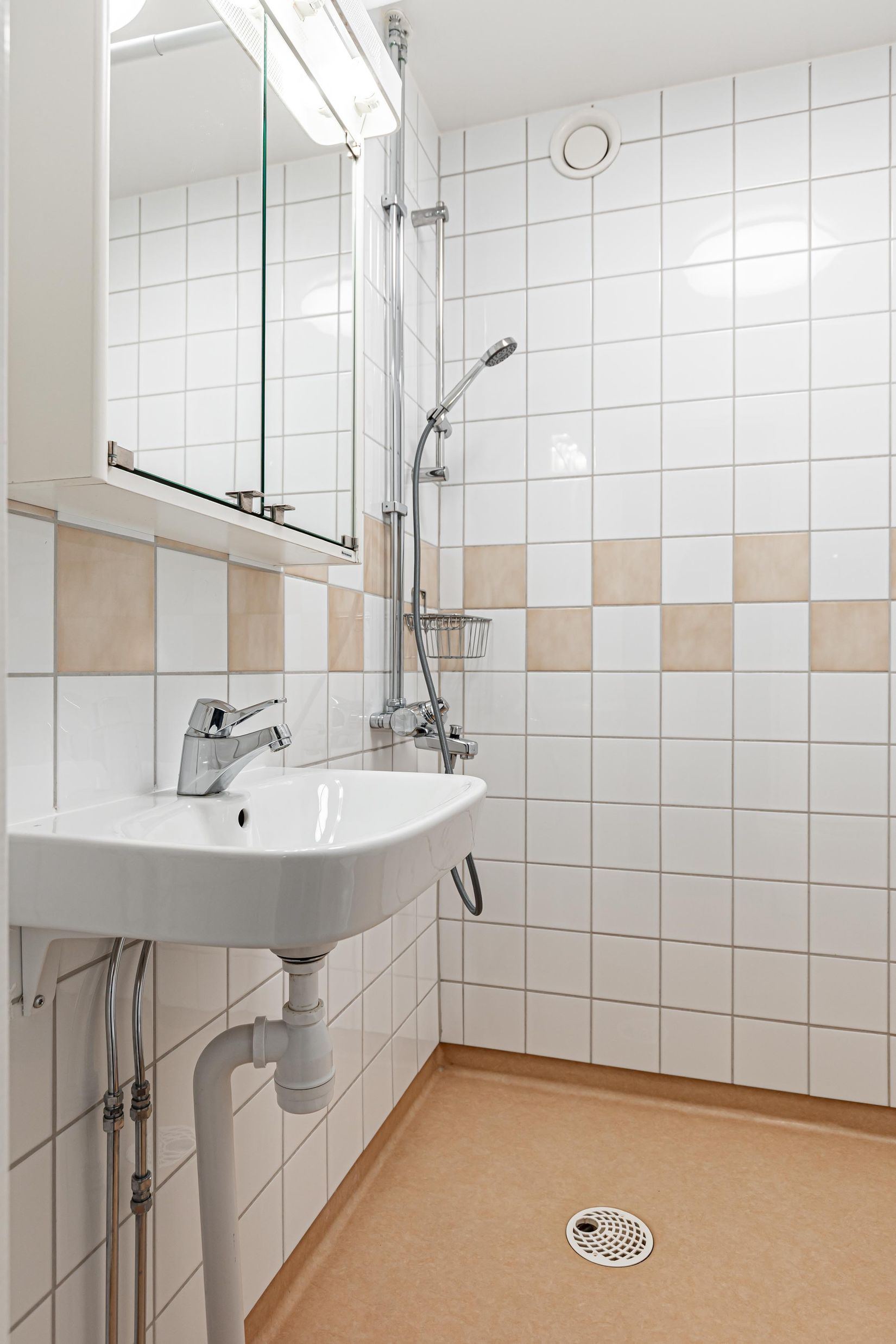 Bostadsrätt, Domkyrkoesplanaden 9, Centrum, Västerås