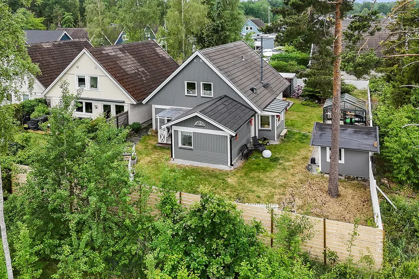 Radhus, Notgränd 40, Viksjö, Järfälla