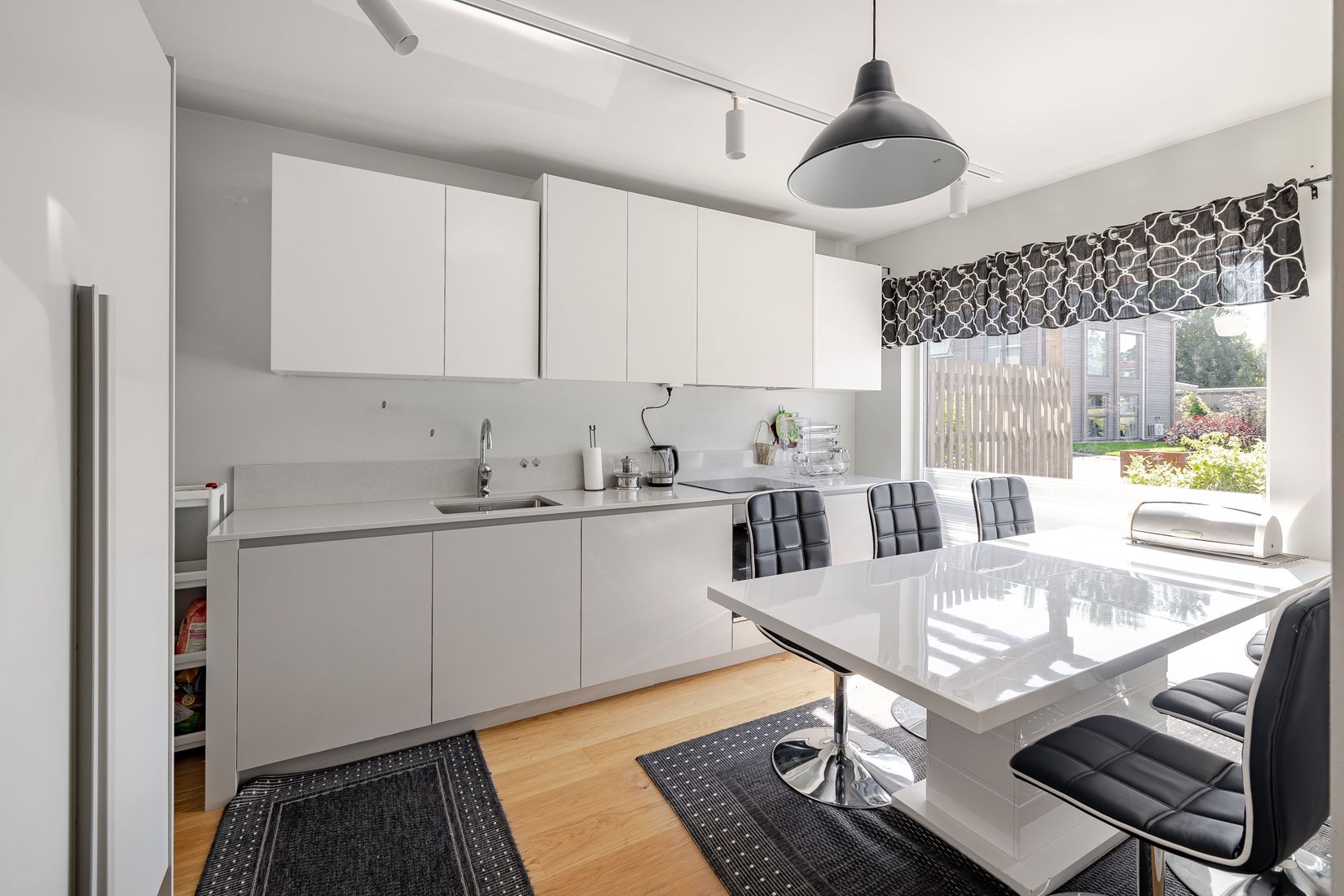 Radhus, Stenkolsgatan 20B, Stenby, Eskilstuna