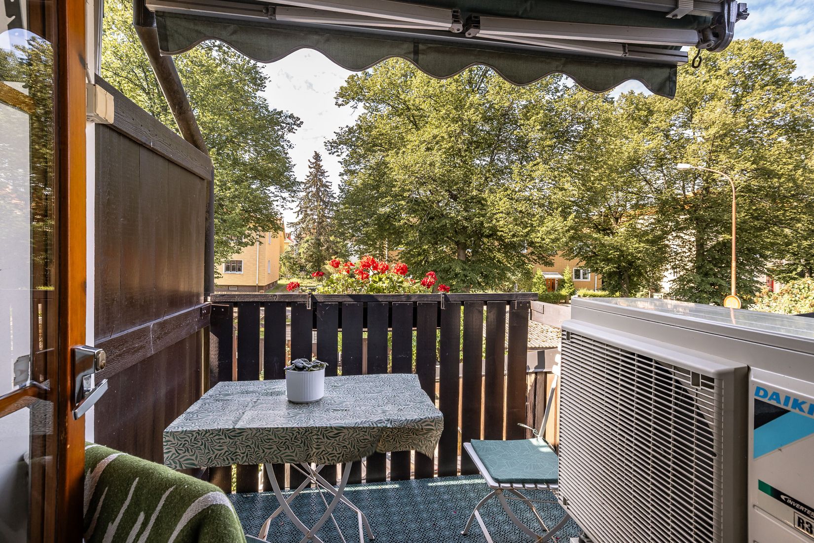 Villa, Kungsvägen 27, Lasarettsområdet, Eskilstuna