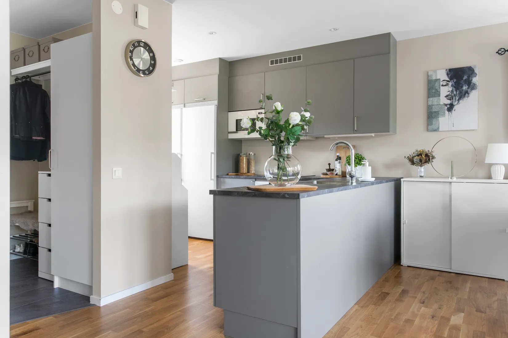 Villa, Radhus, Lalatoftsvägen 1, Tvååker, Varberg