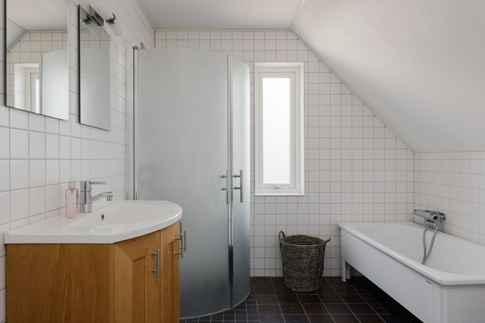 Villa, Aniaravägen 5, Lugnet, Växjö