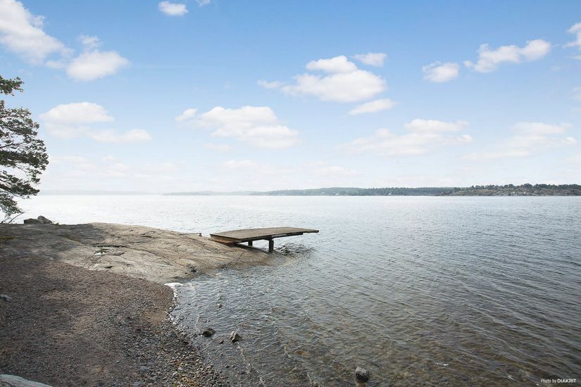 Tomt, Strålvägen 3, Torsby, Värmdö