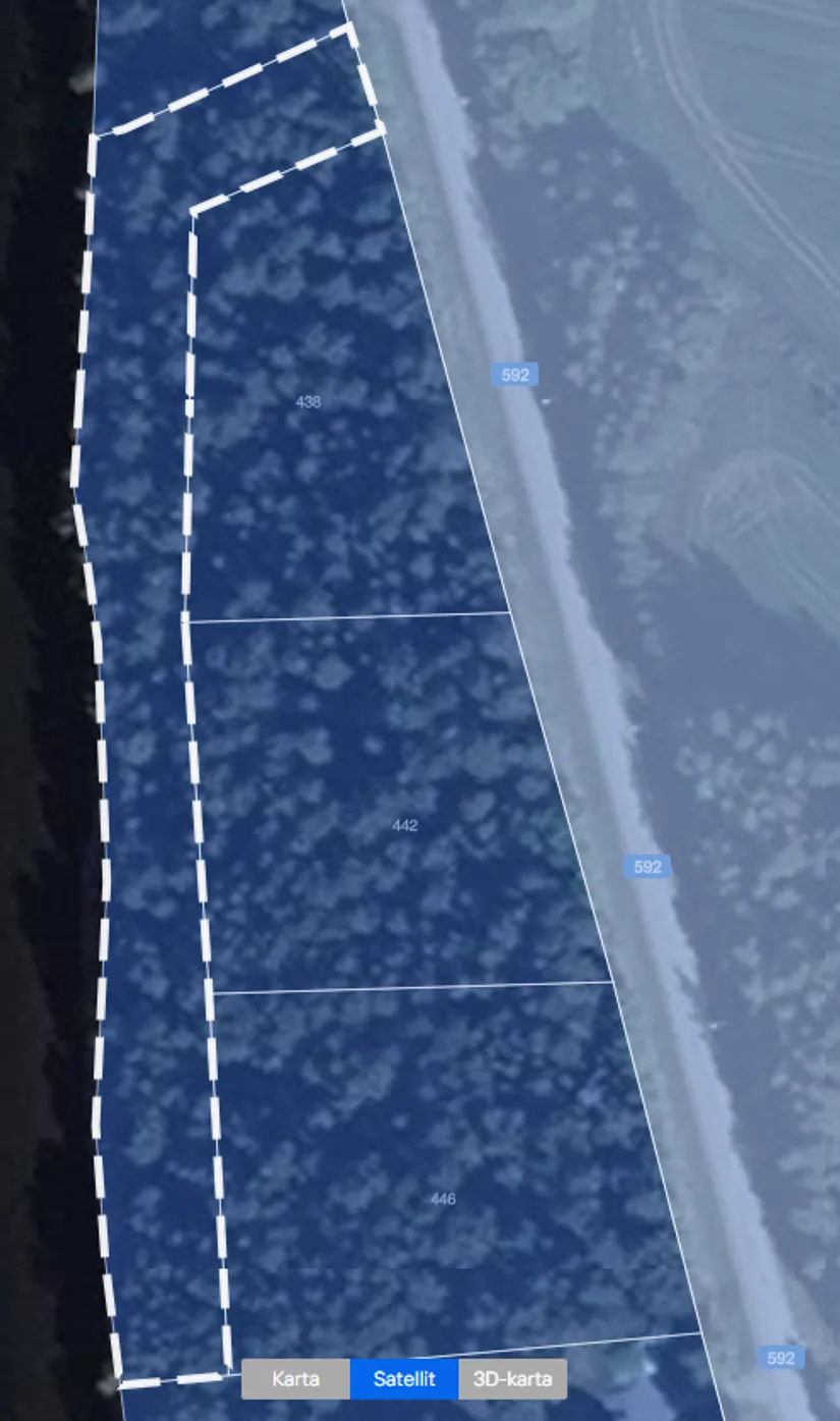 Tomt, Kårgärde 438, Hackås, Berg