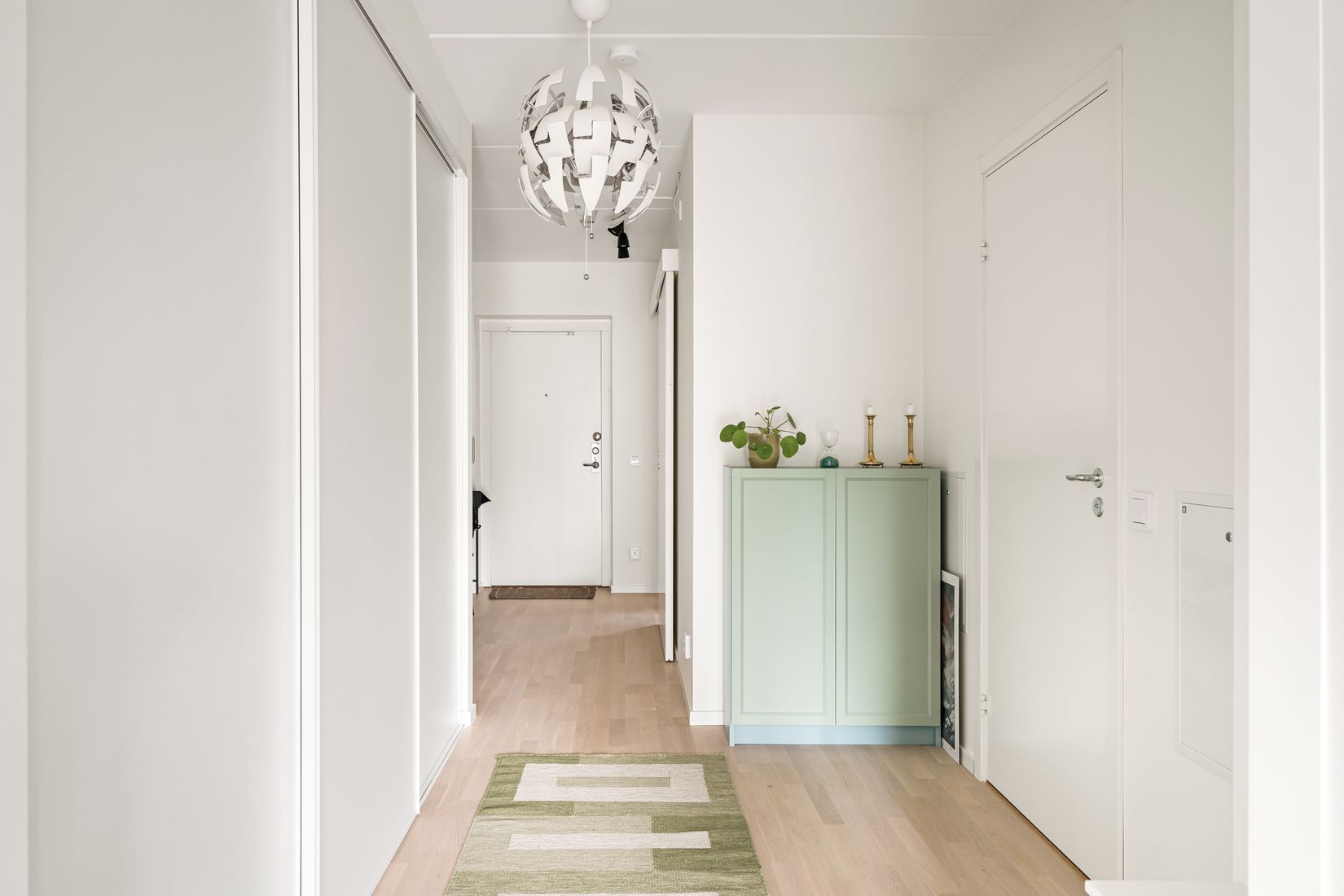 Bostadsrätt, Stationsvägen 52F, Roslags-Näsby, Täby