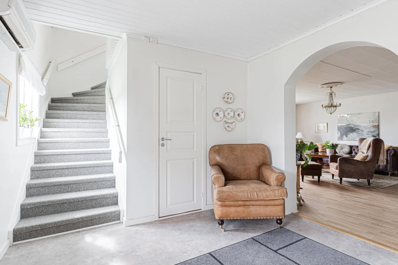 Villa, Nedersta 6, Västerås