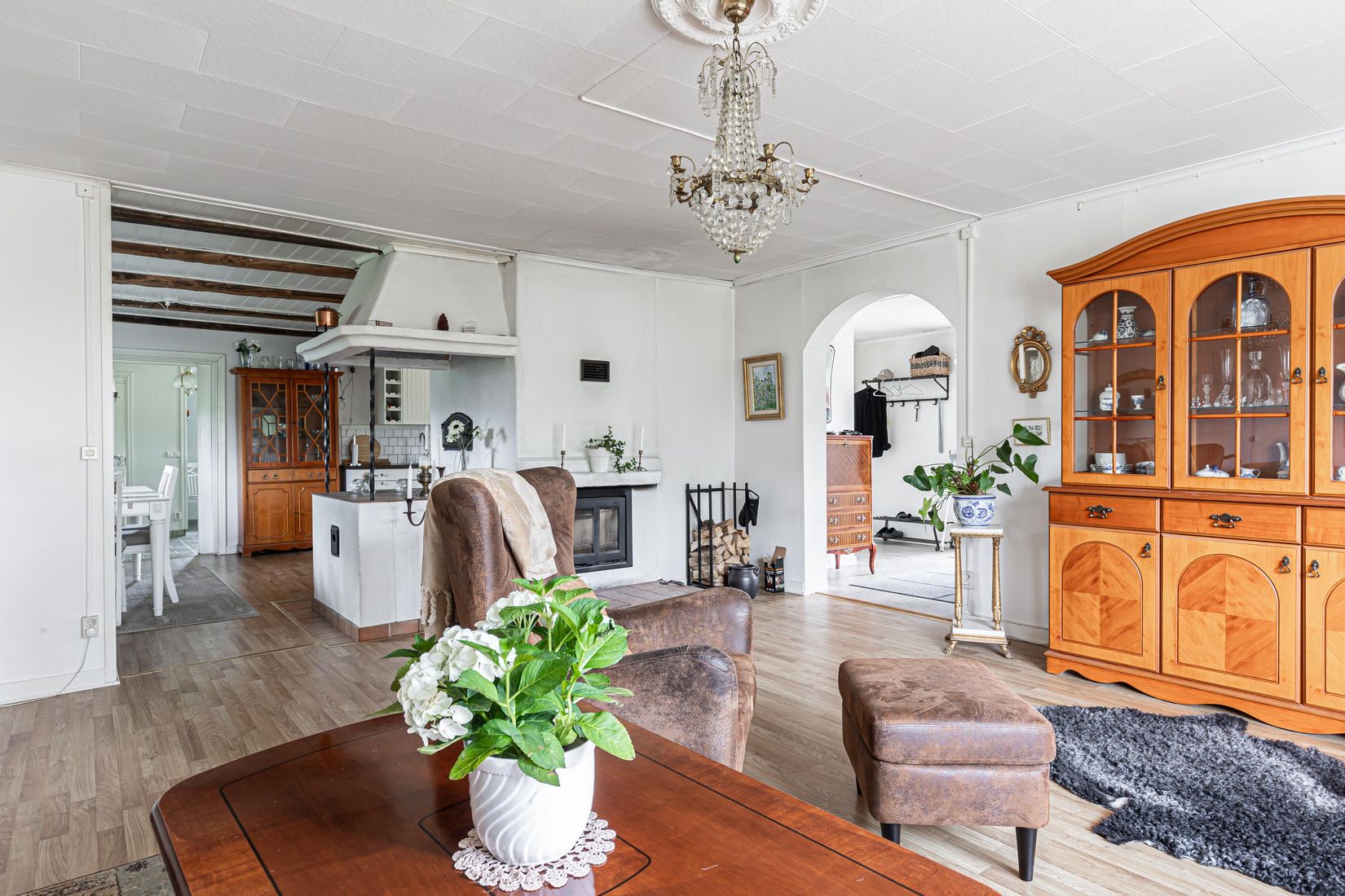 Villa, Nedersta 6, Västerås