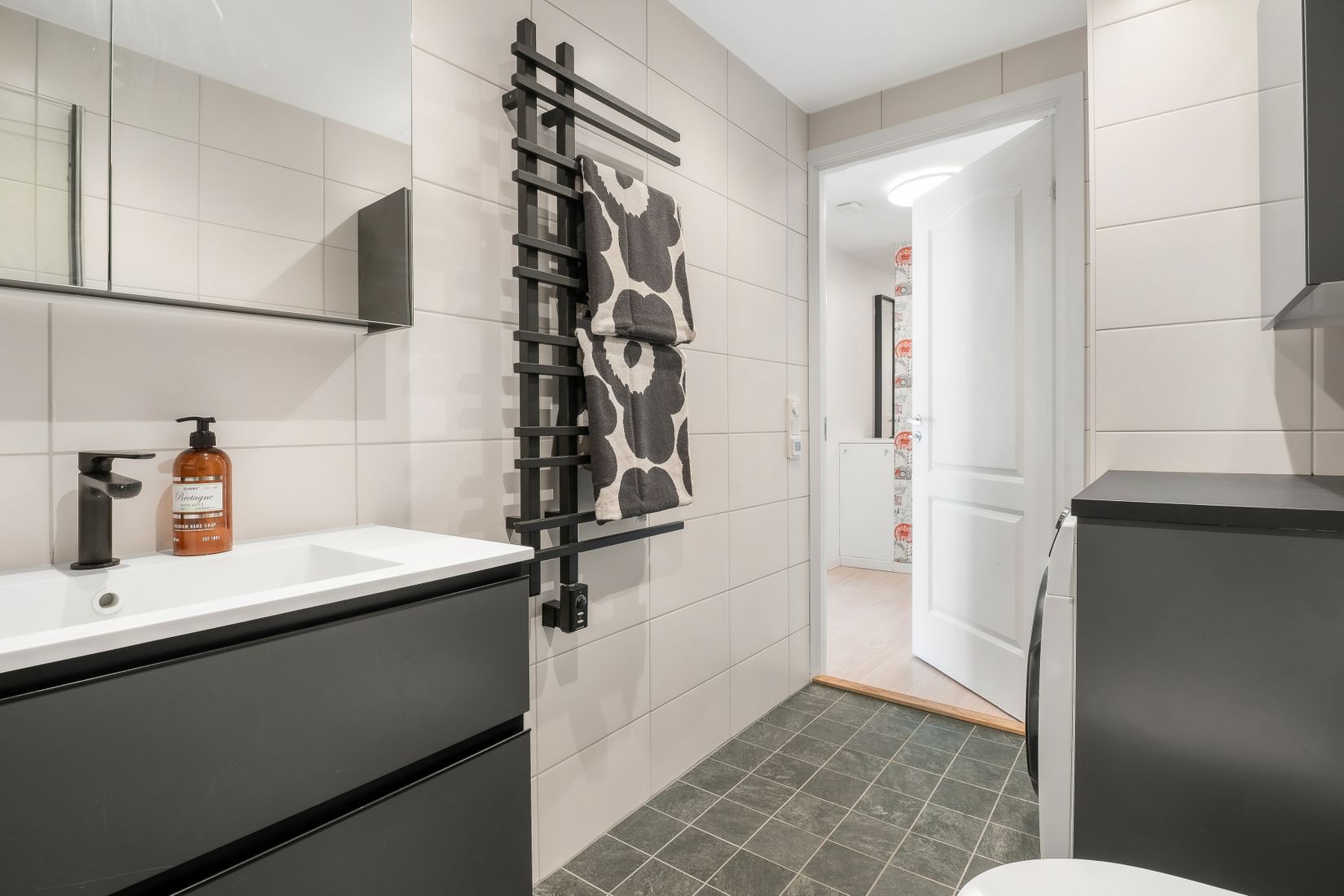 Bostadsrätt, Adolfsbergsvägen 14B, Mariehäll, Stockholm