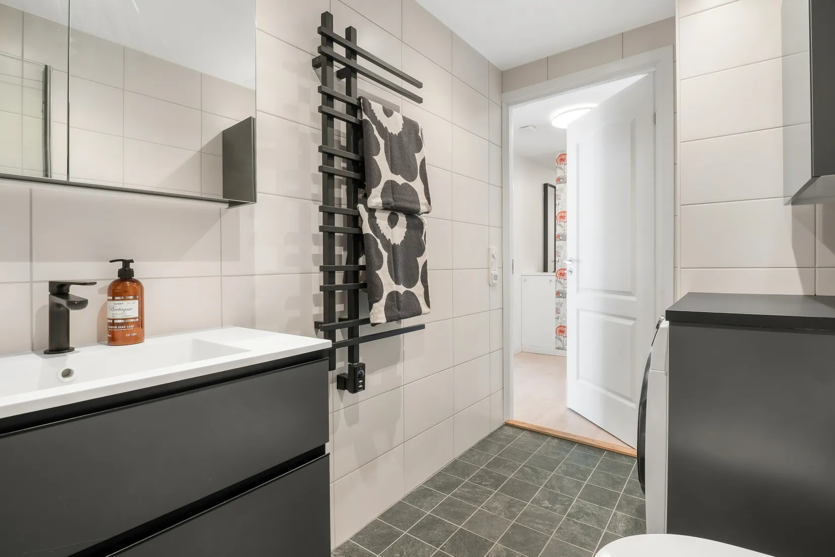Bostadsrätt, Adolfsbergsvägen 14B, Mariehäll, Stockholm