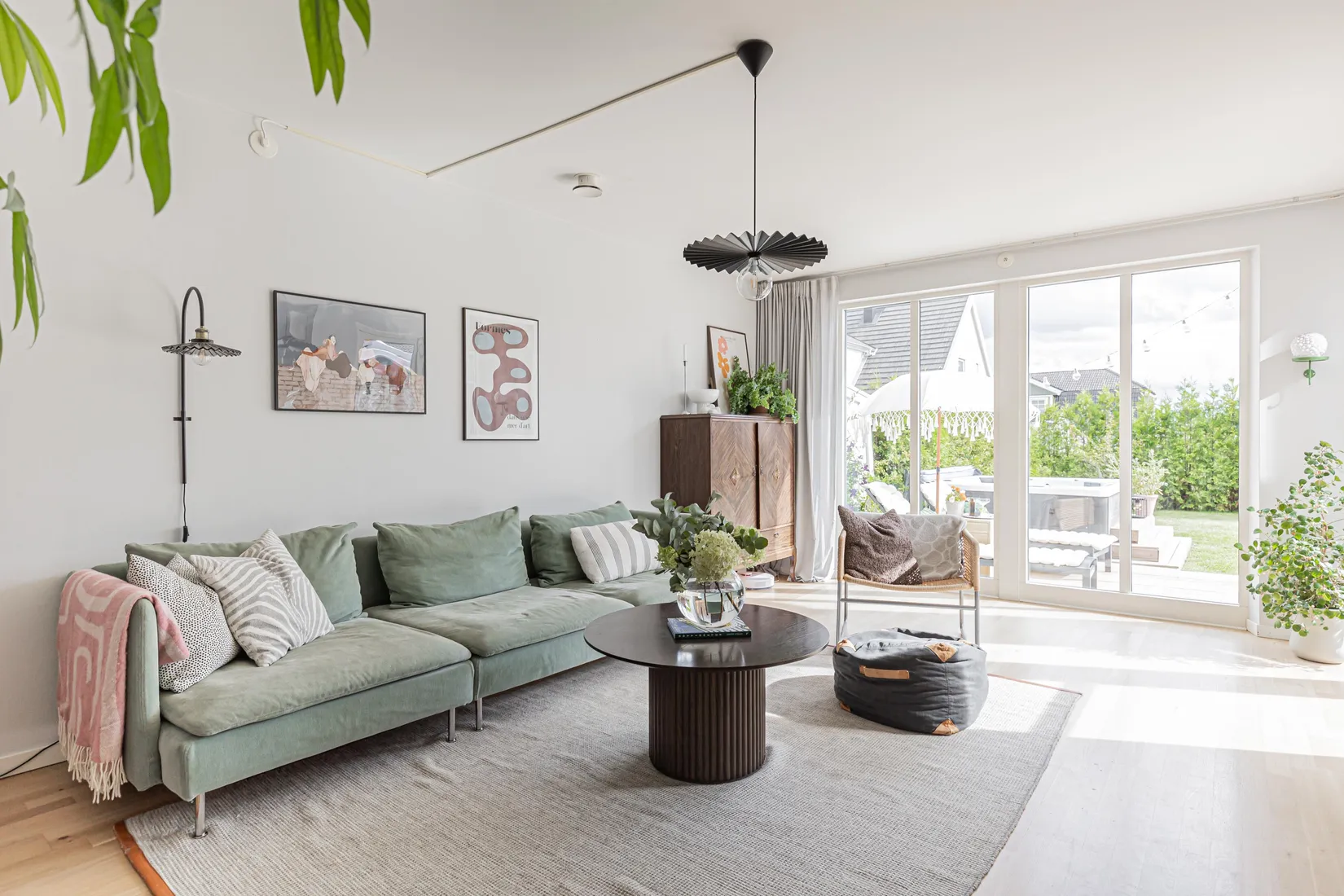 Radhus, Mätvägen 14, Skälby, Västerås