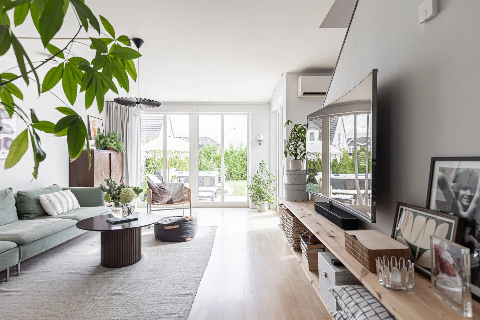 Radhus, Mätvägen 14, Skälby, Västerås