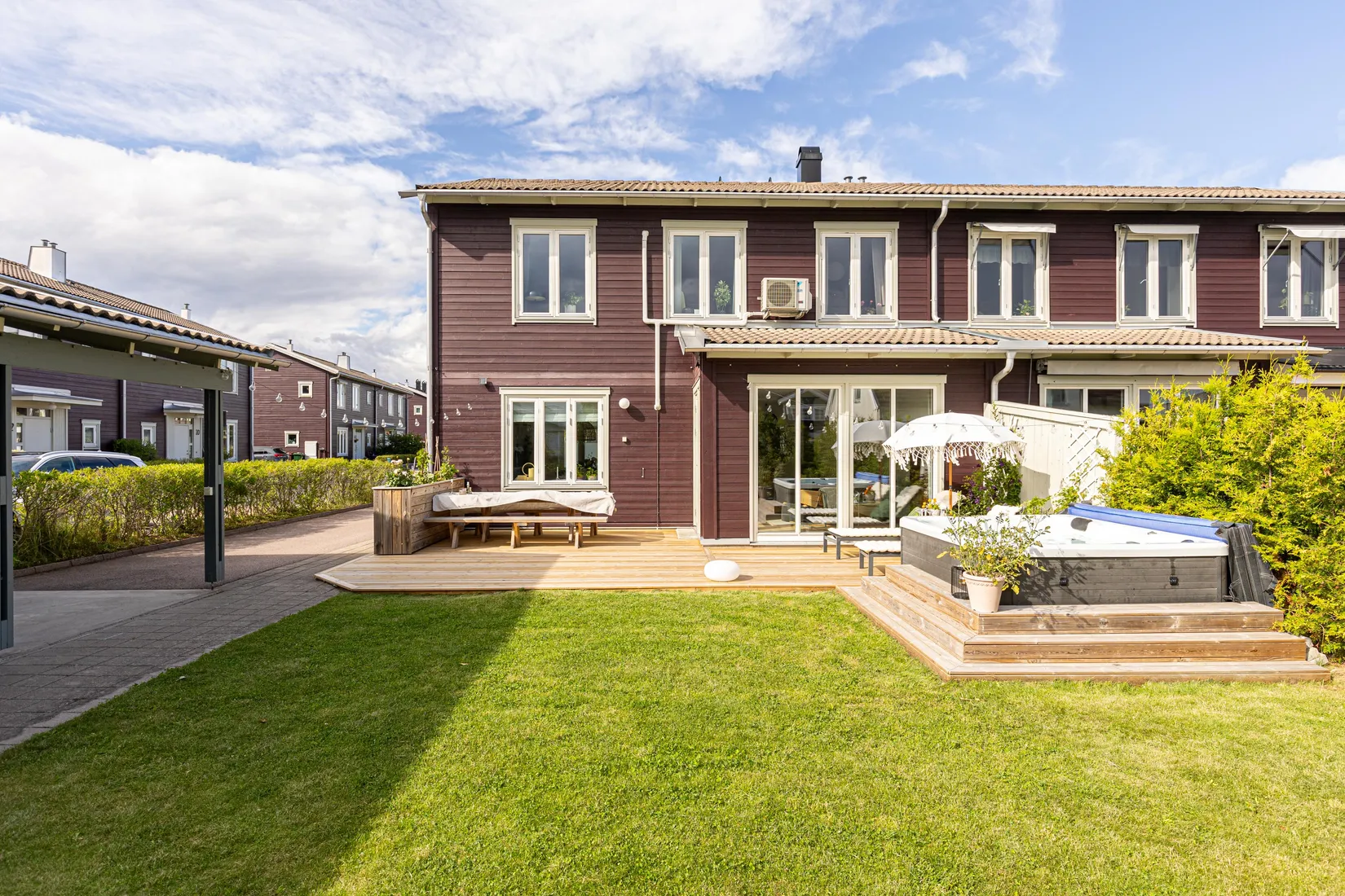 Radhus, Mätvägen 14, Skälby, Västerås