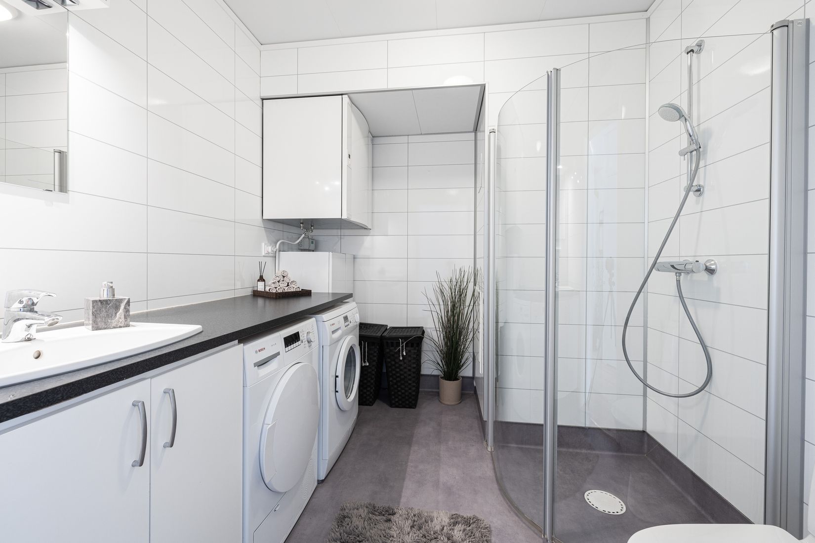 Bostadsrätt, Radhus, Syster Emmas väg 19, Brunnby Park, Upplands Väsby