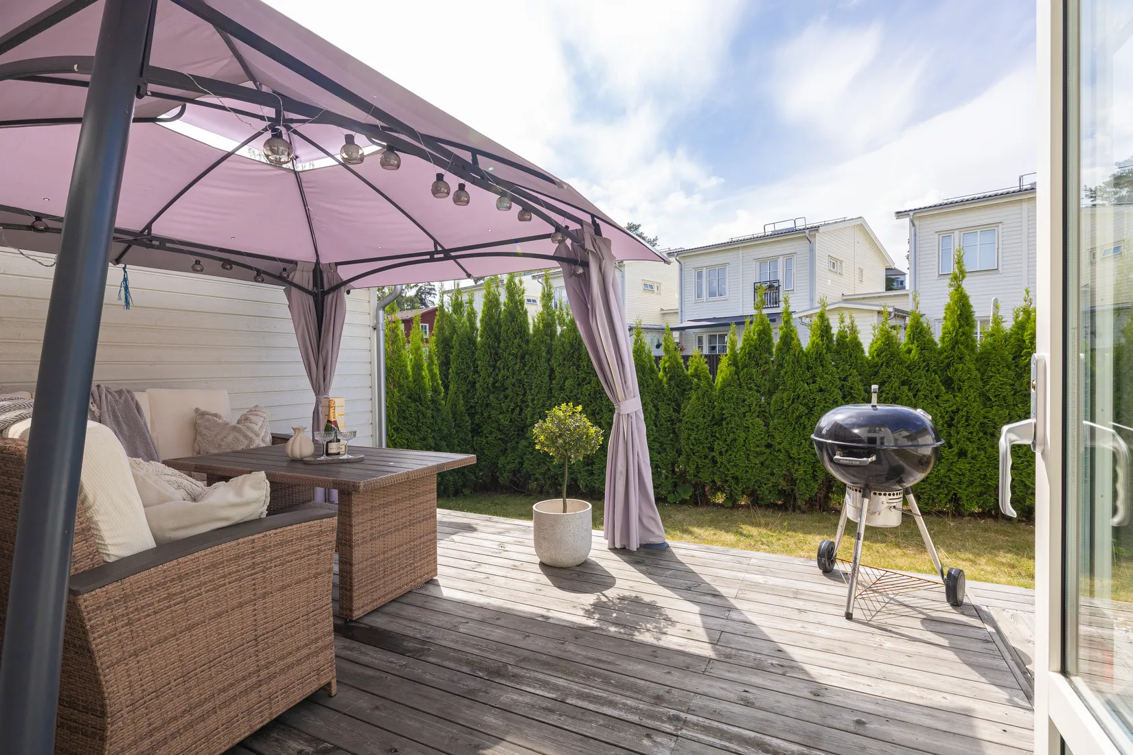 Bostadsrätt, Radhus, Syster Emmas väg 19, Brunnby Park, Upplands Väsby