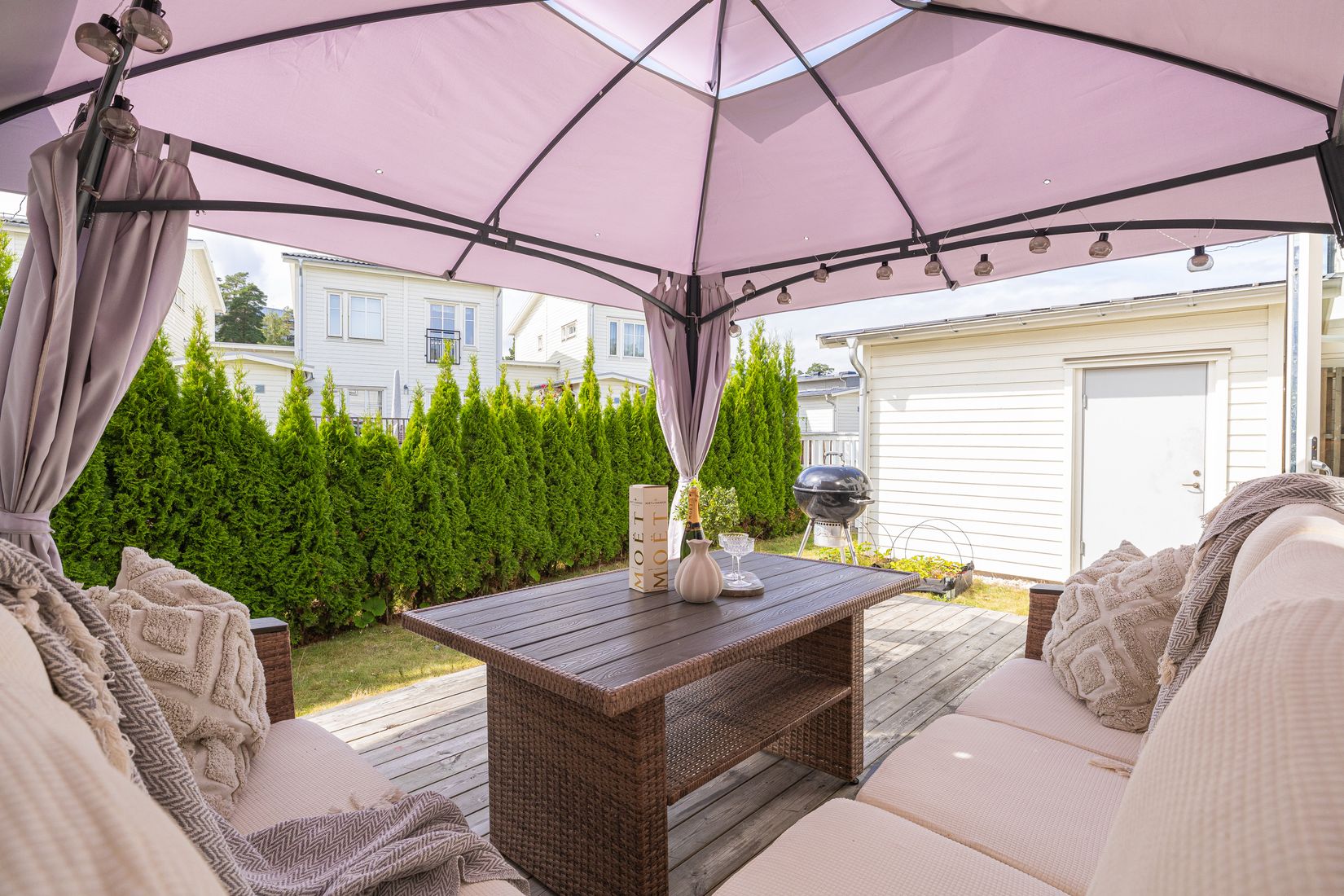 Bostadsrätt, Radhus, Syster Emmas väg 19, Brunnby Park, Upplands Väsby