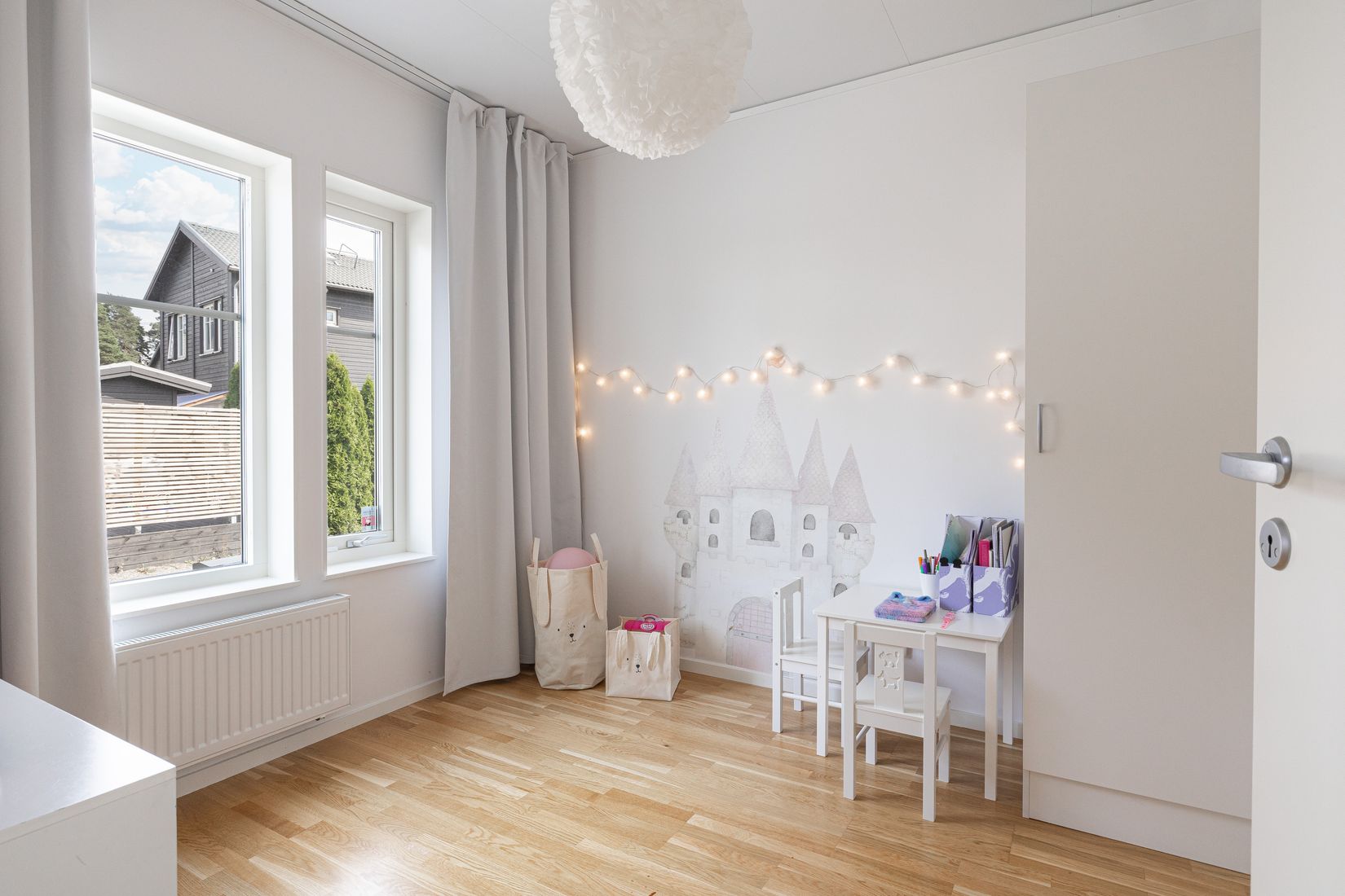 Bostadsrätt, Radhus, Syster Emmas väg 19, Brunnby Park, Upplands Väsby