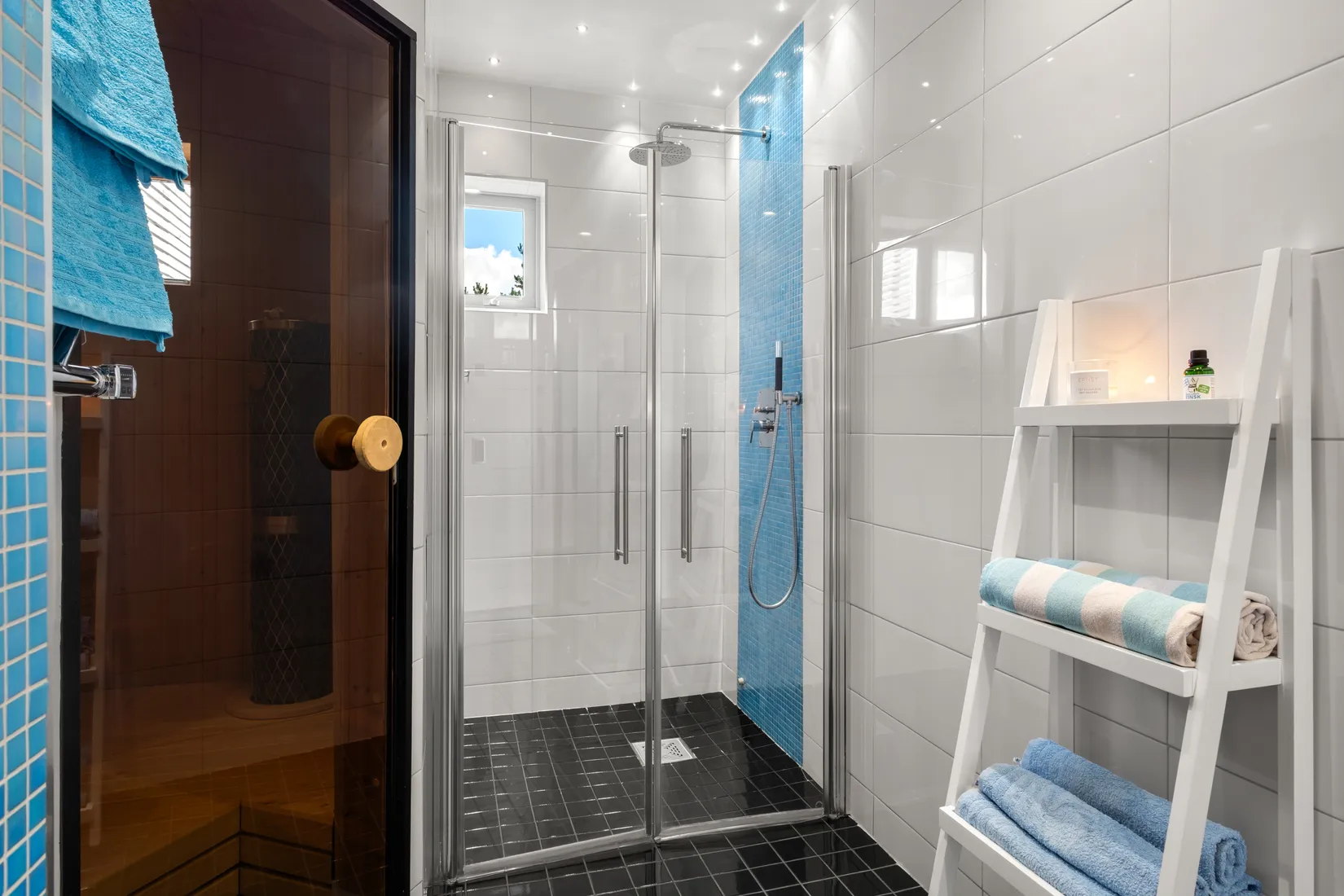 Villa, Poppelvägen 51, Fornudden-Persudde, Tyresö