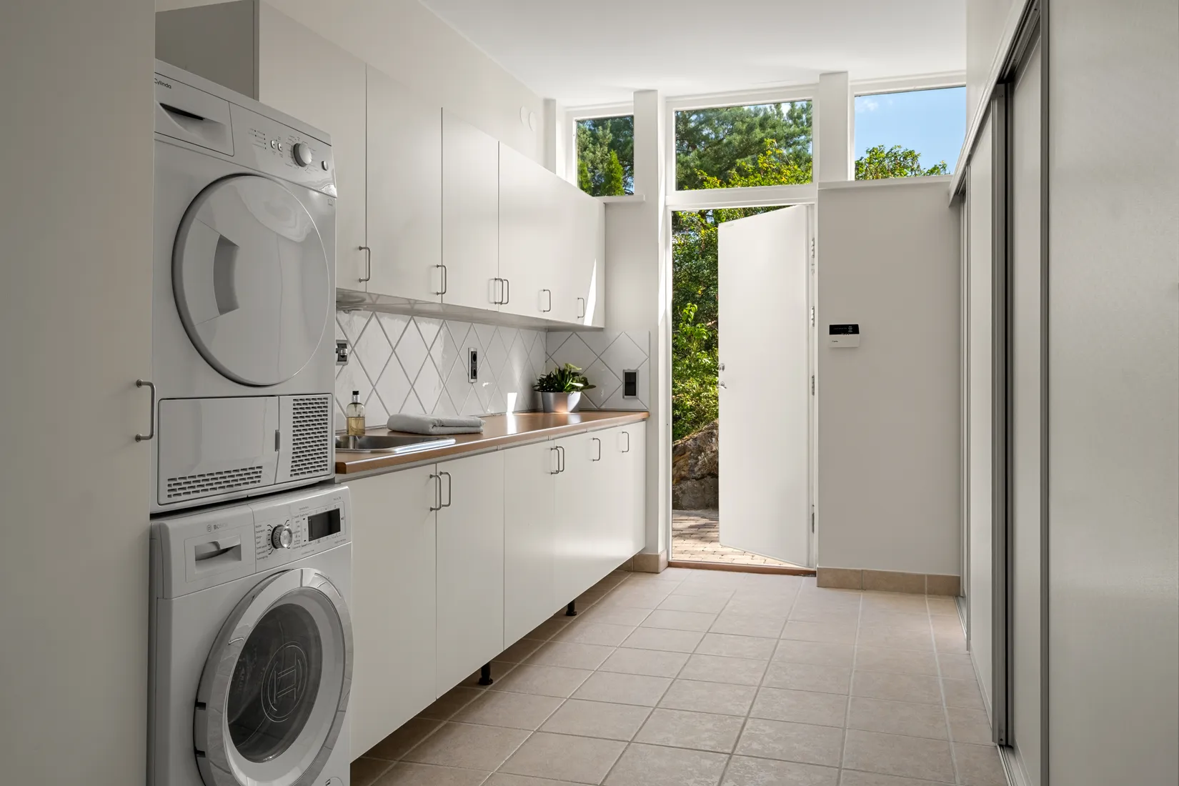 Villa, Poppelvägen 51, Fornudden-Persudde, Tyresö