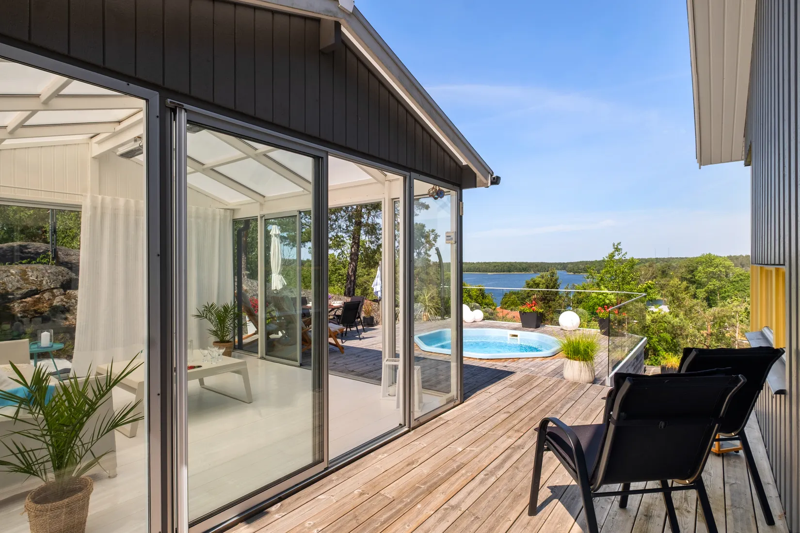 Villa, Poppelvägen 51, Fornudden-Persudde, Tyresö
