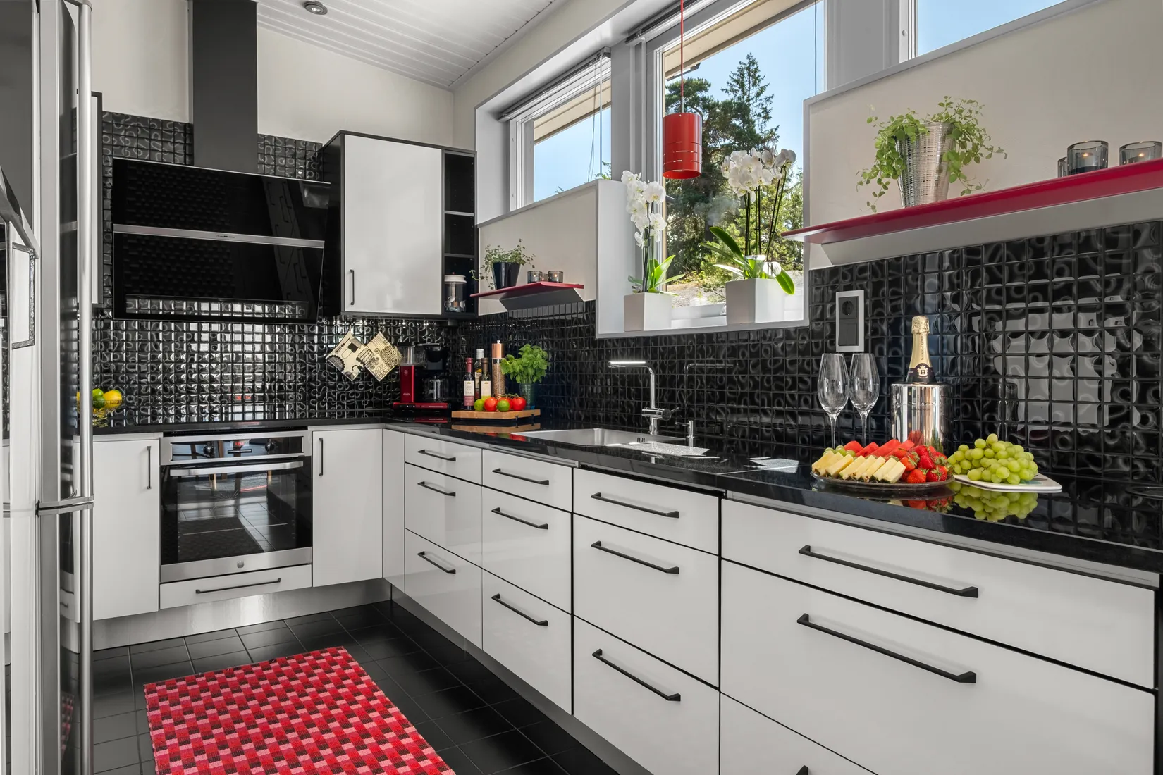 Villa, Poppelvägen 51, Fornudden-Persudde, Tyresö