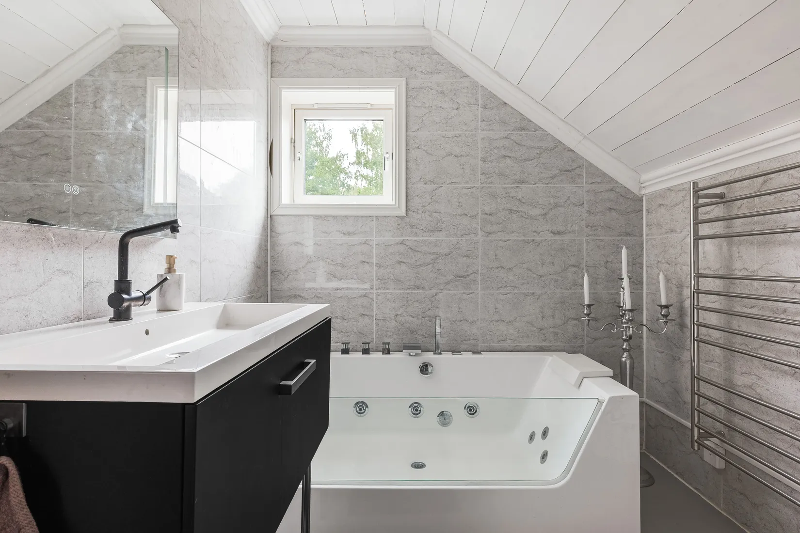Villa, Enevägen 18, Nydalen, Askersund