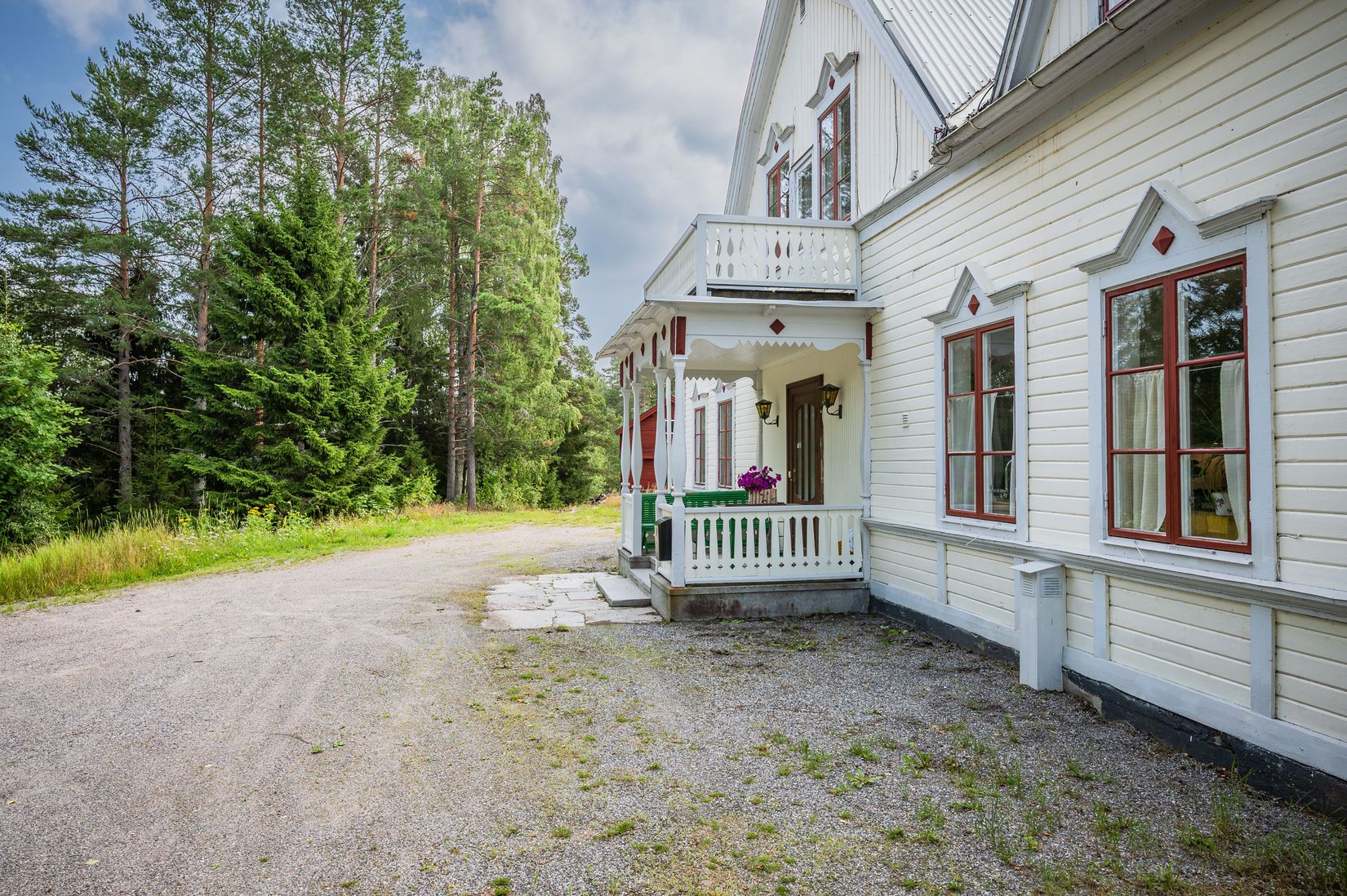 Gård/Skog, Rosenborgsvägen 32, Bjästa, Örnsköldsvik