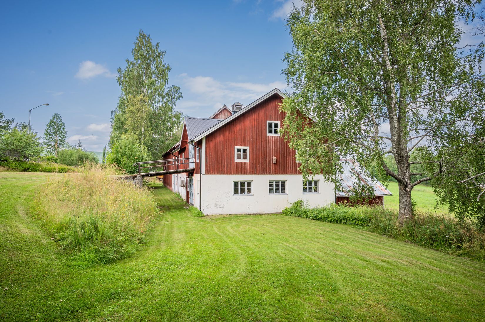 Gård/Skog, Rosenborgsvägen 32, Bjästa, Örnsköldsvik
