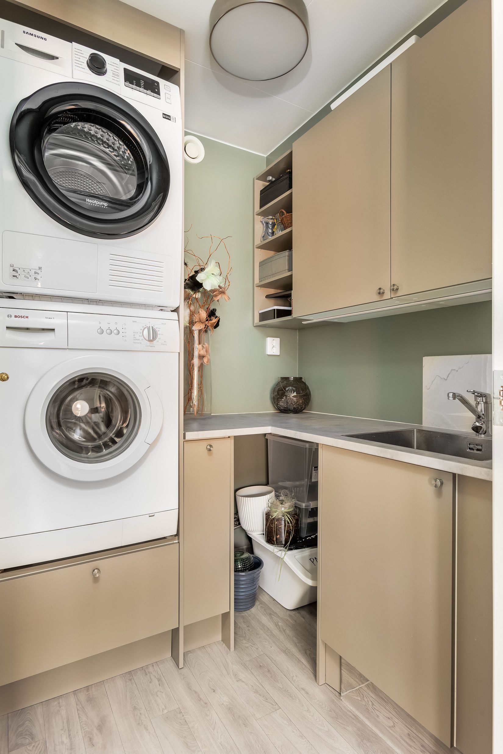 Radhus, Fönvindsvägen 14, Tallboda, Linköping