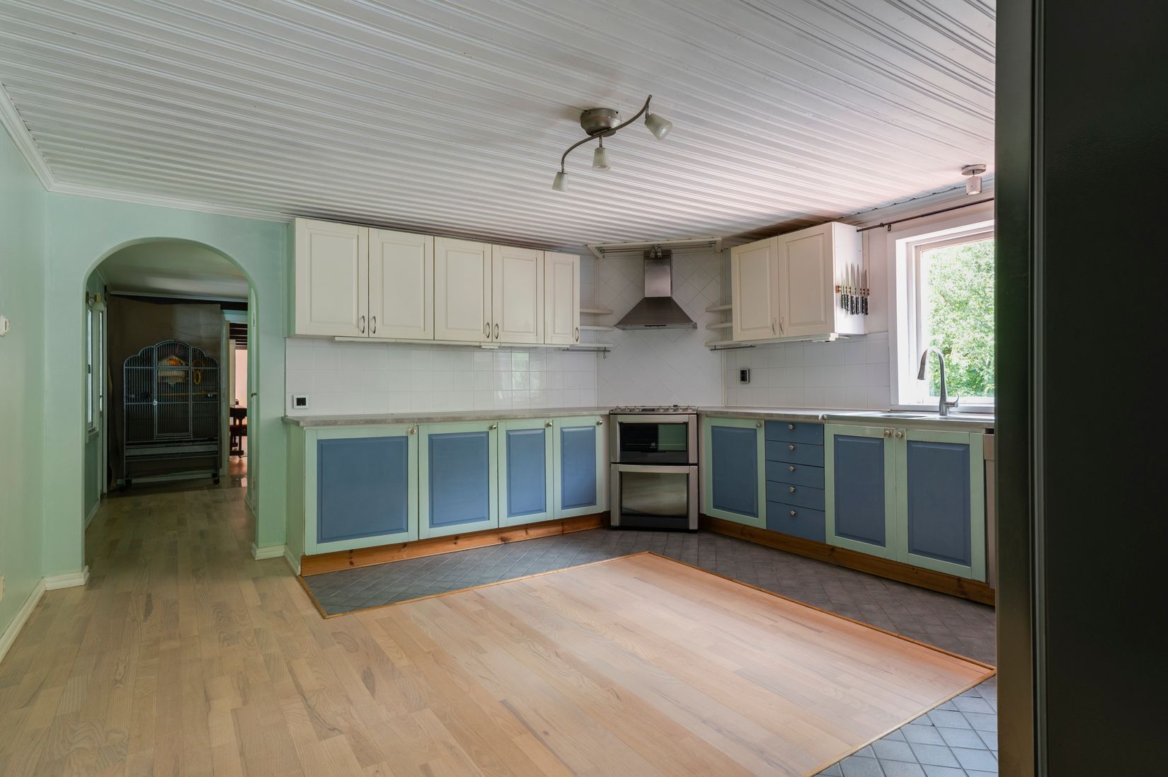 Villa, Mosstorpsvägen 11, Örebro