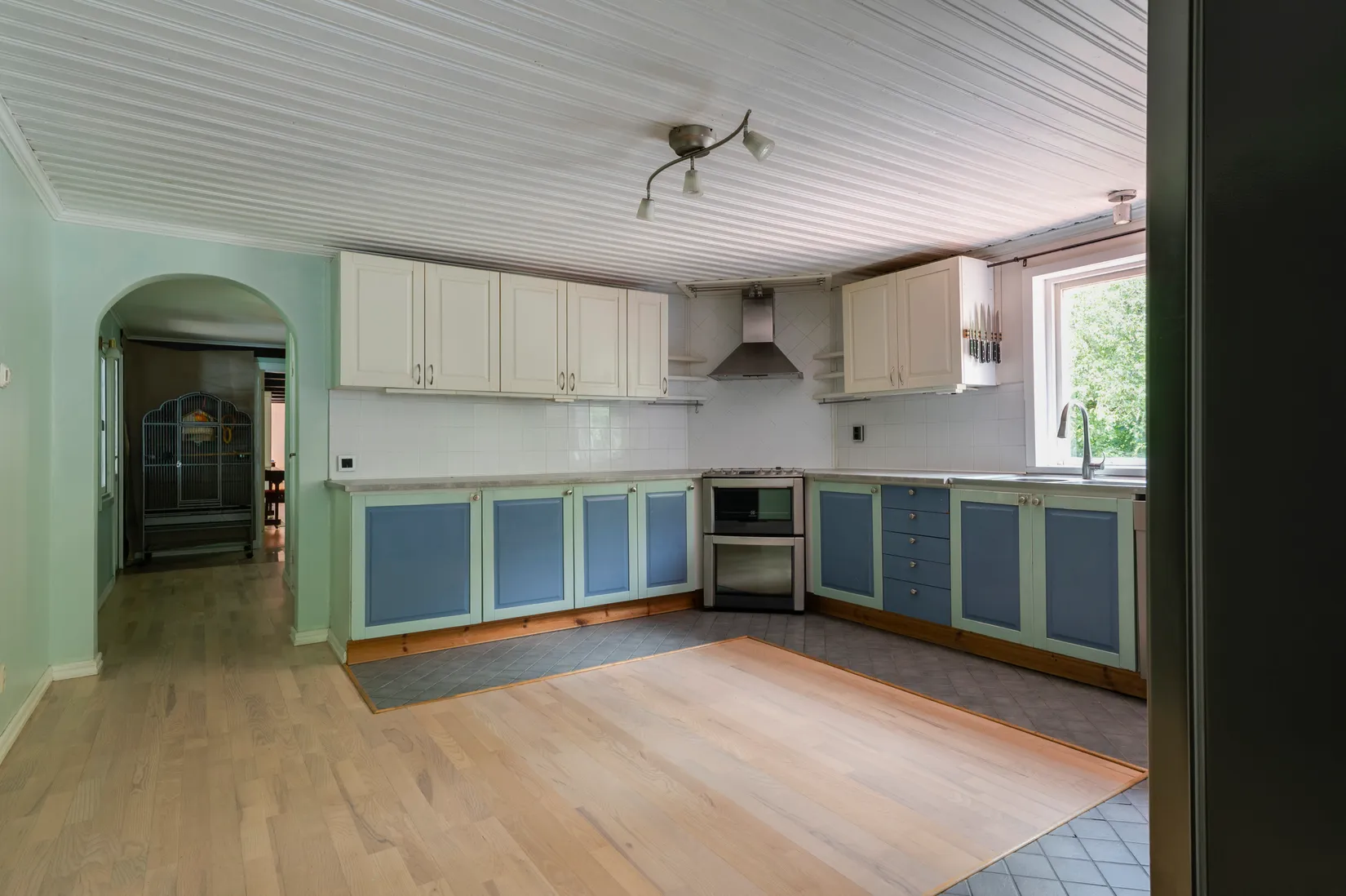 Villa, Mosstorpsvägen 11, Örebro