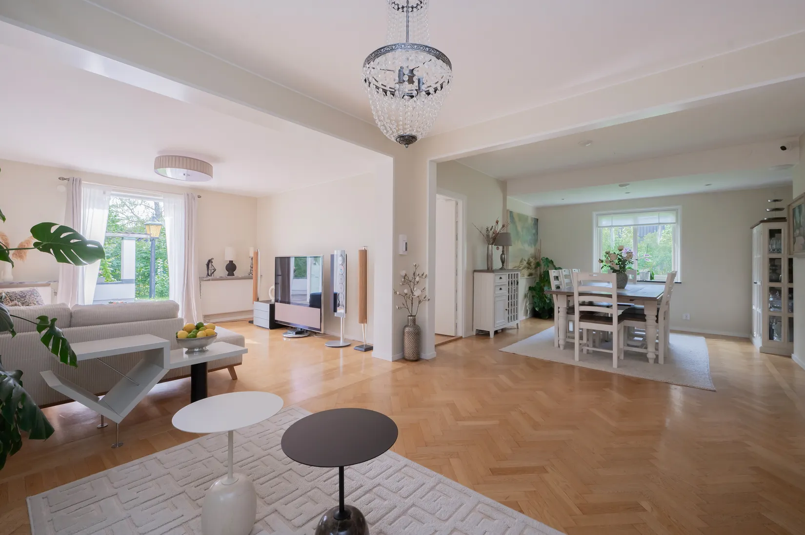 Villa, Staffansvägen 1, Stuvsta, Huddinge