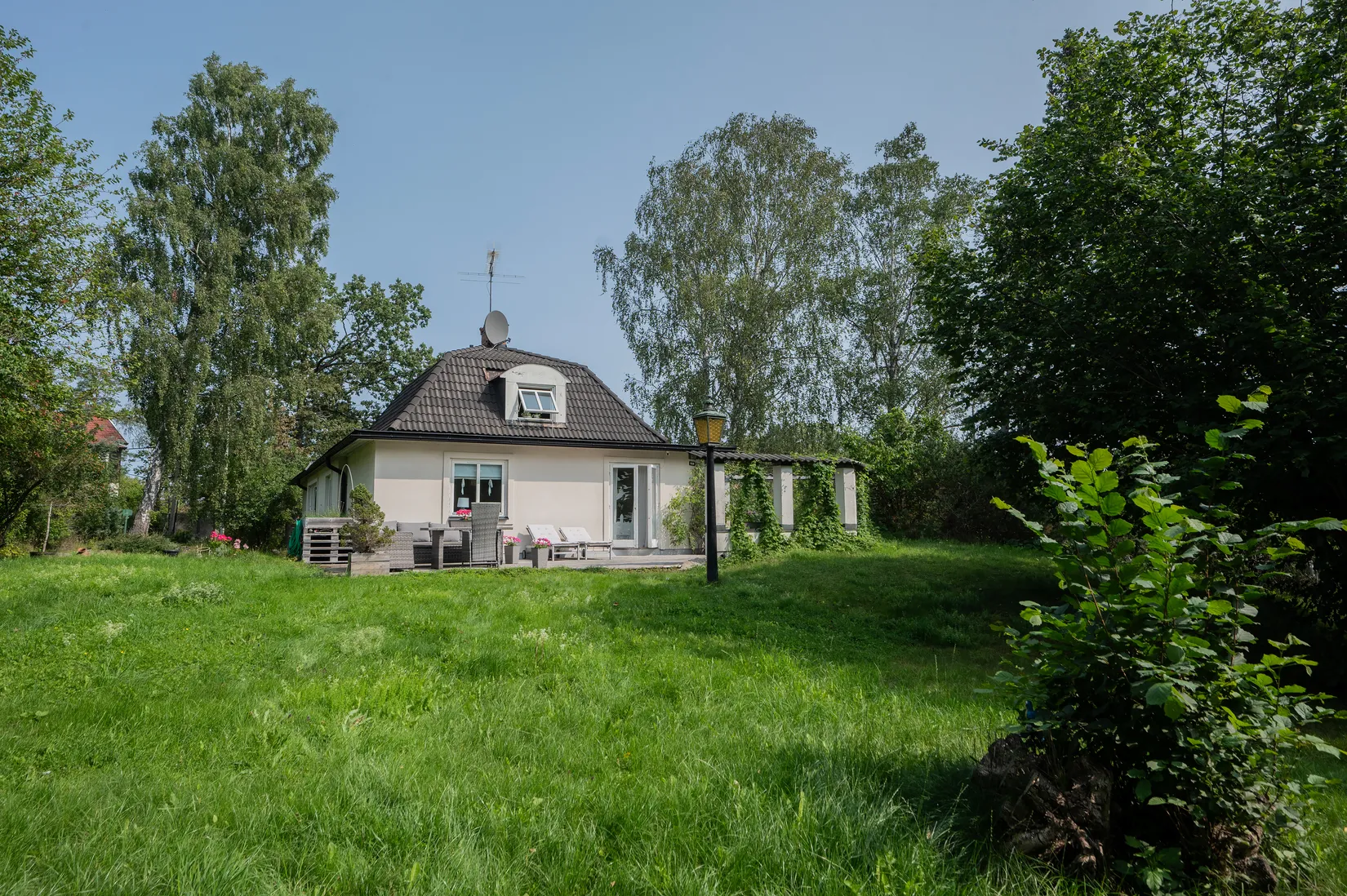 Villa, Staffansvägen 1, Stuvsta, Huddinge