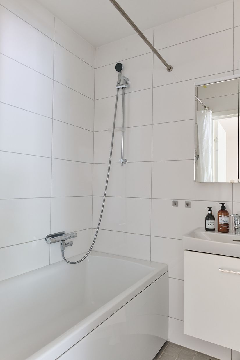 Bostadsrätt, Radhus, Blåhallonvägen 26B, Tosterön, Strängnäs