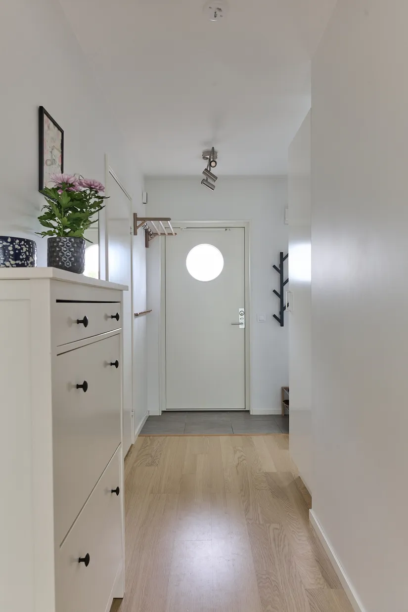 Bostadsrätt, Radhus, Blåhallonvägen 26B, Tosterön, Strängnäs