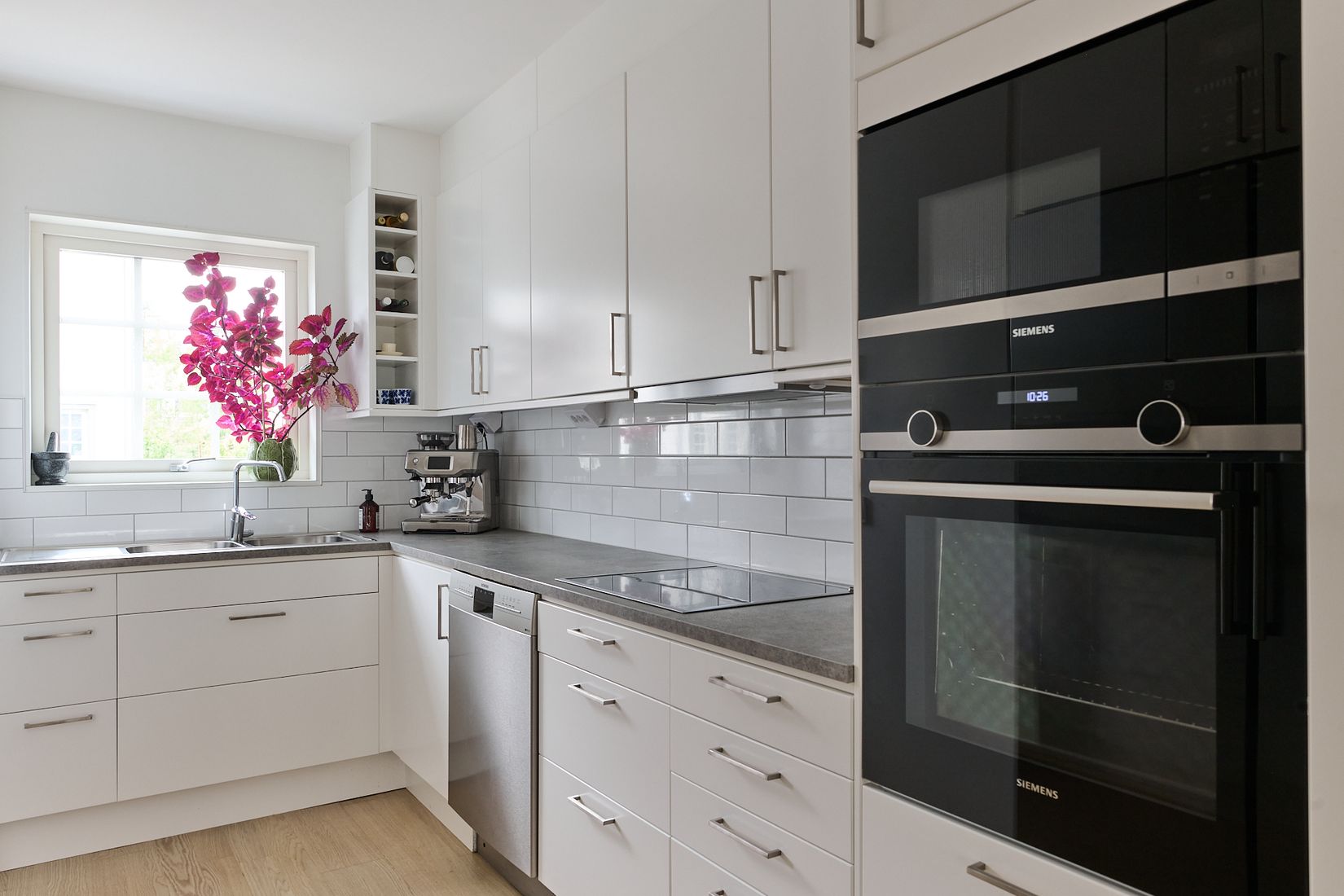 Bostadsrätt, Radhus, Blåhallonvägen 26B, Tosterön, Strängnäs