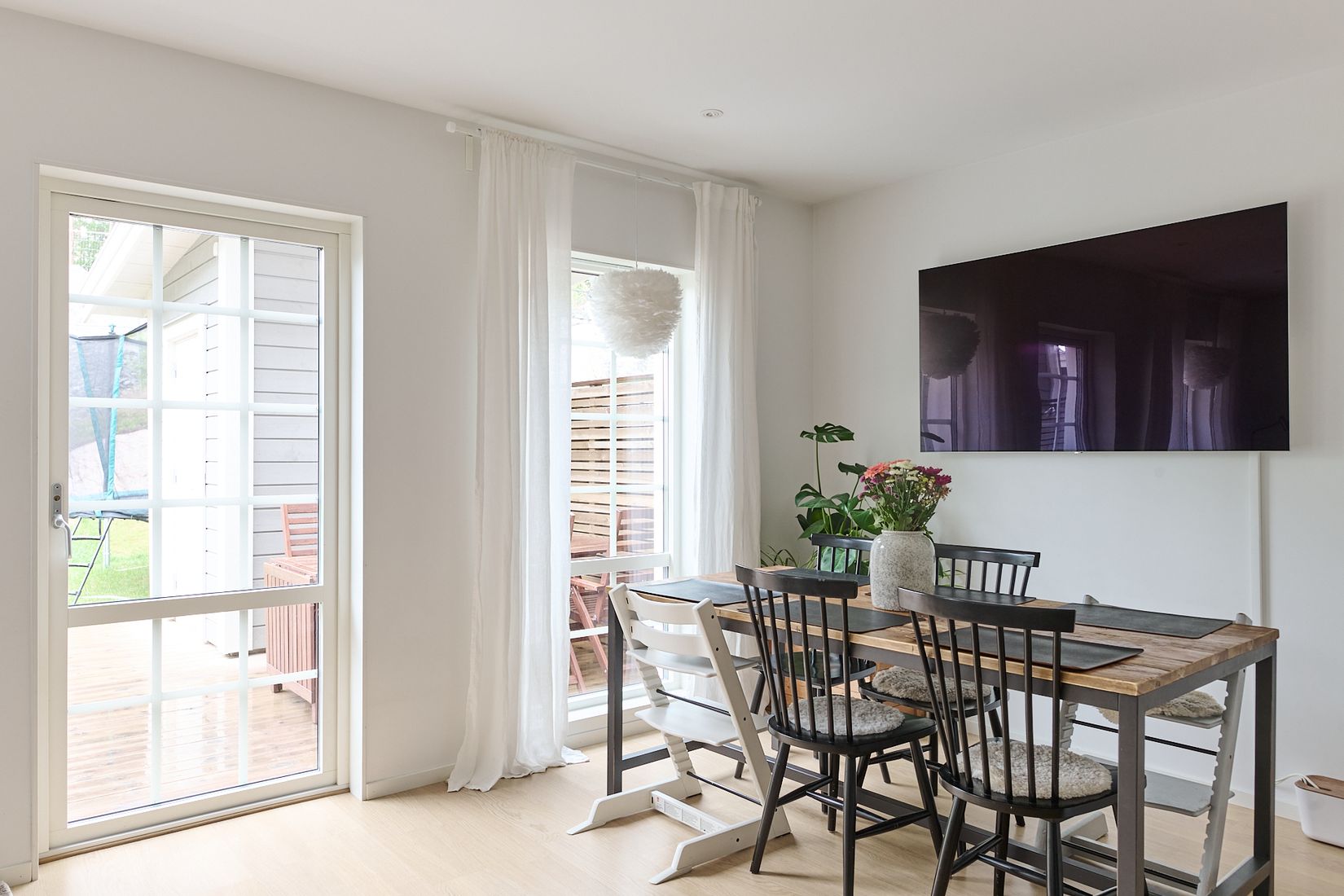 Bostadsrätt, Radhus, Blåhallonvägen 26B, Tosterön, Strängnäs