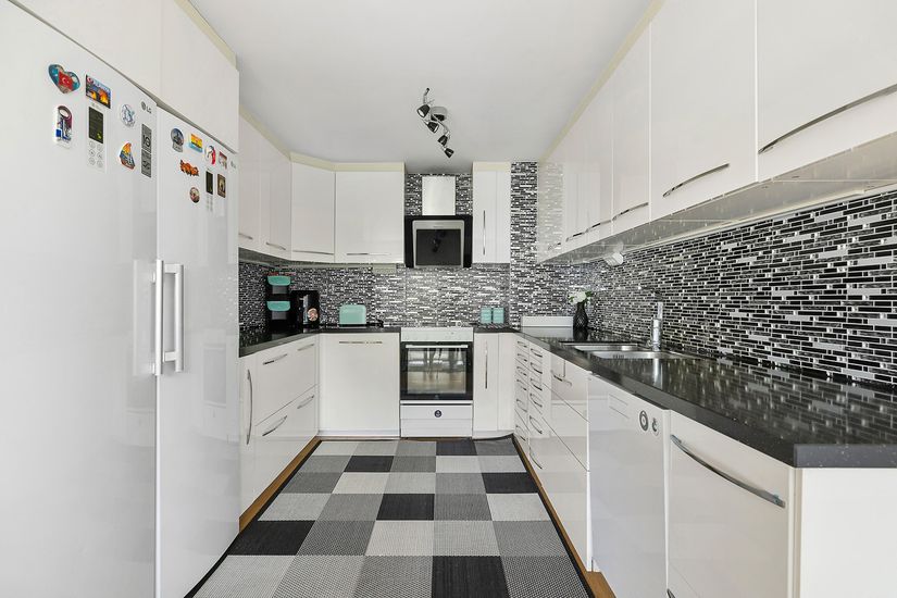 Radhus, Orionvägen 49, Skälby, Järfälla