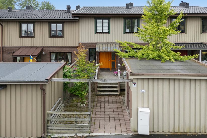 Radhus, Orionvägen 49, Skälby, Järfälla