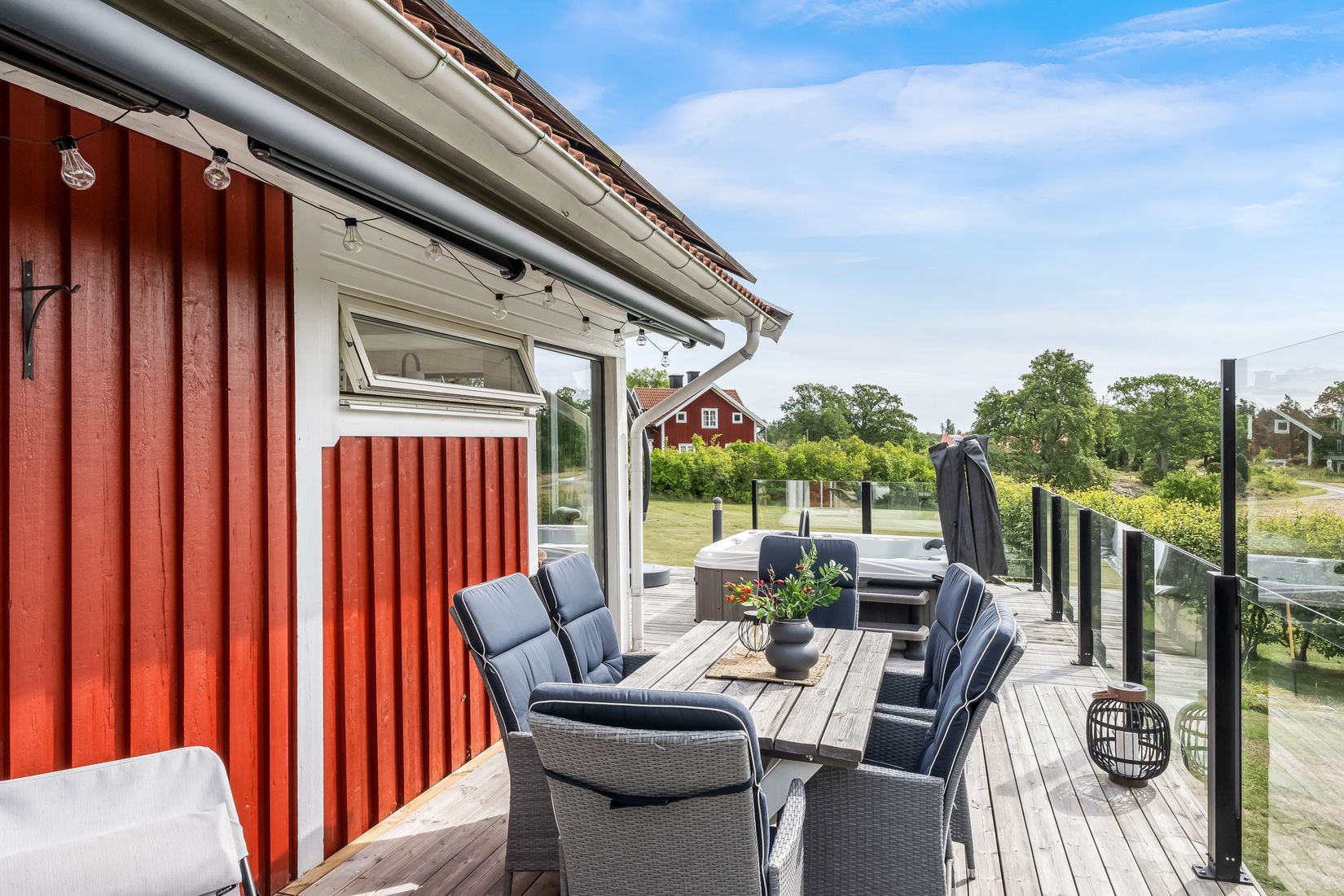 Villa, Lilla Lövviksvägen 11, Valdemarsvik