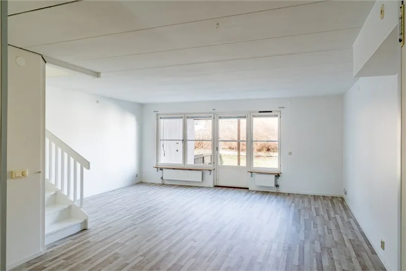 Radhus, Albert Engströms gata 70, Klockaretorpet, Norrköping
