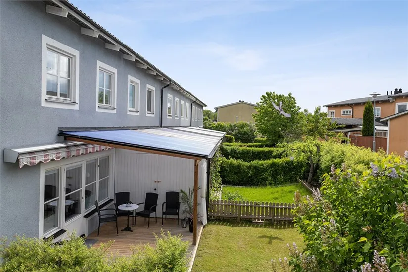 Radhus, Albert Engströms gata 70, Klockaretorpet, Norrköping