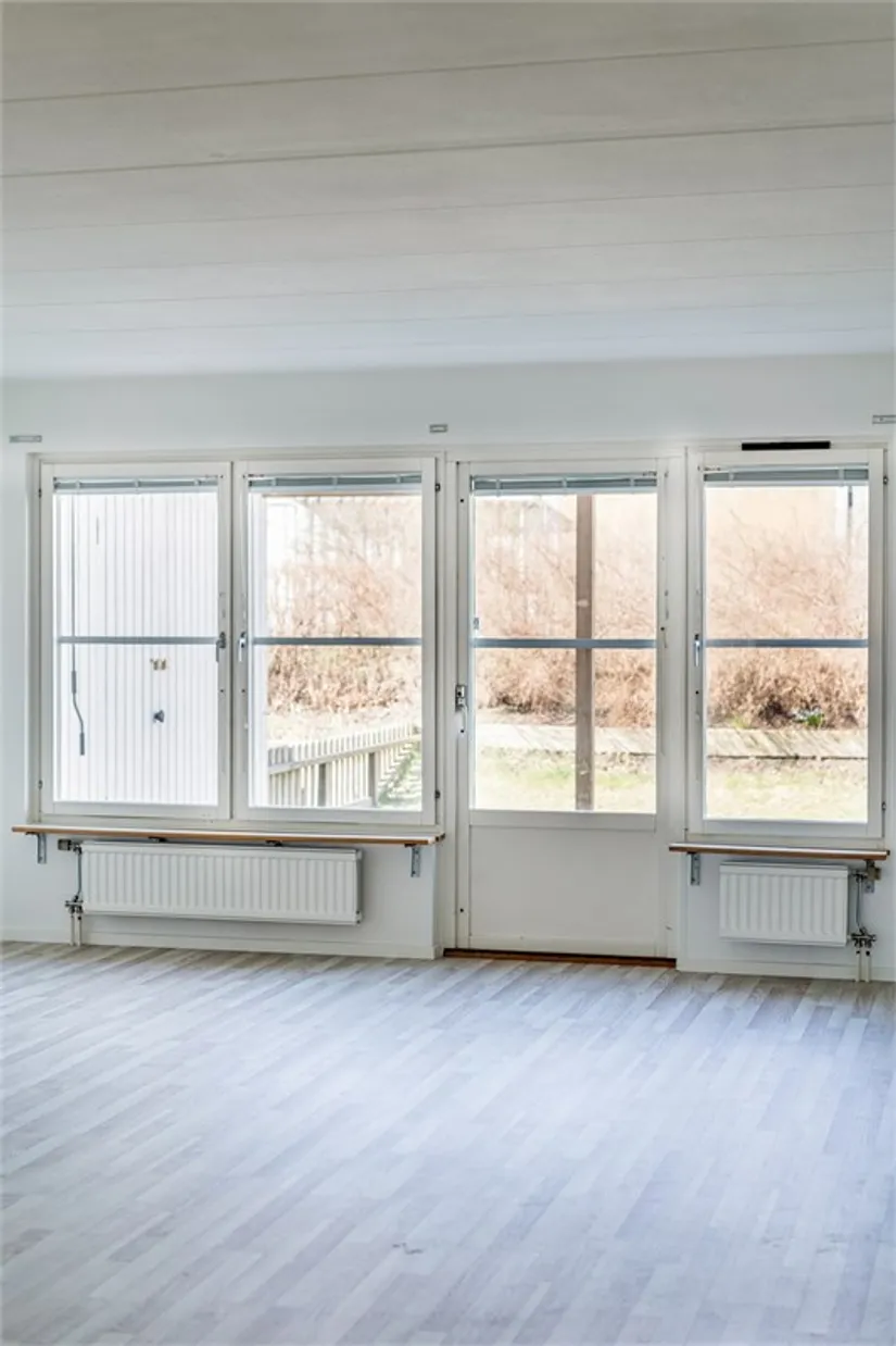 Radhus, Albert Engströms gata 70, Klockaretorpet, Norrköping
