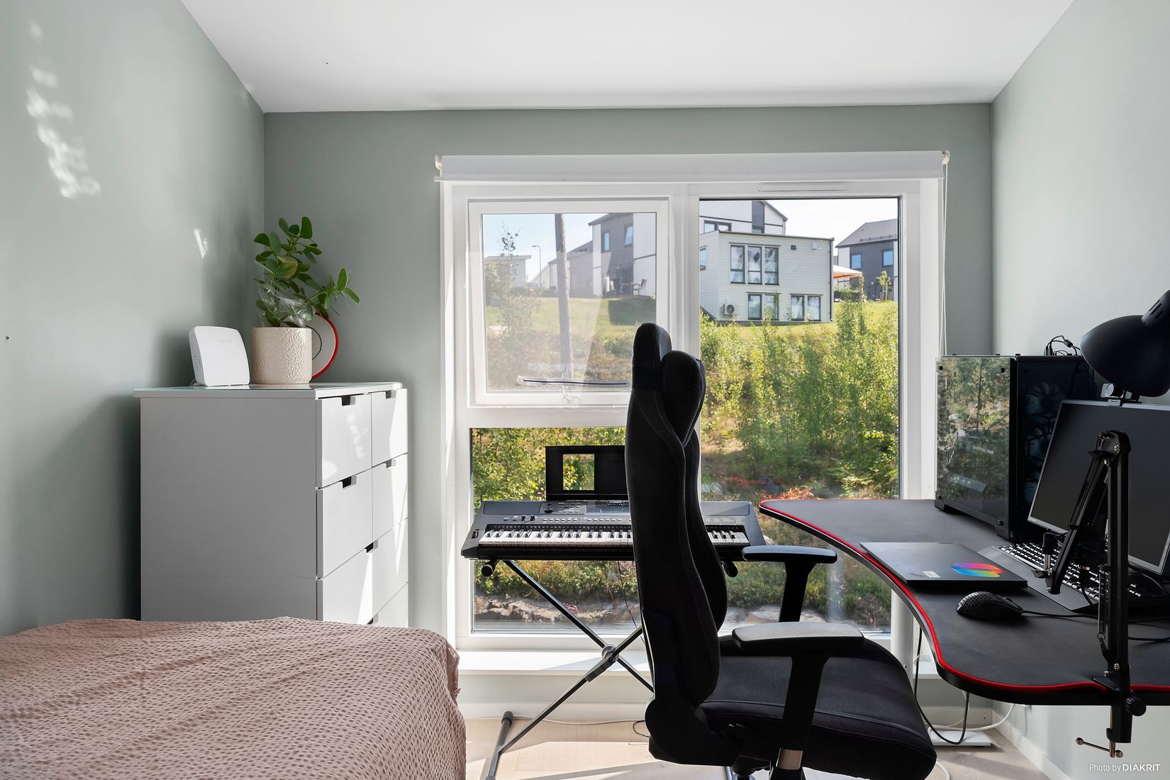 Radhus, Lunnarevägen 37B, Länna, Huddinge