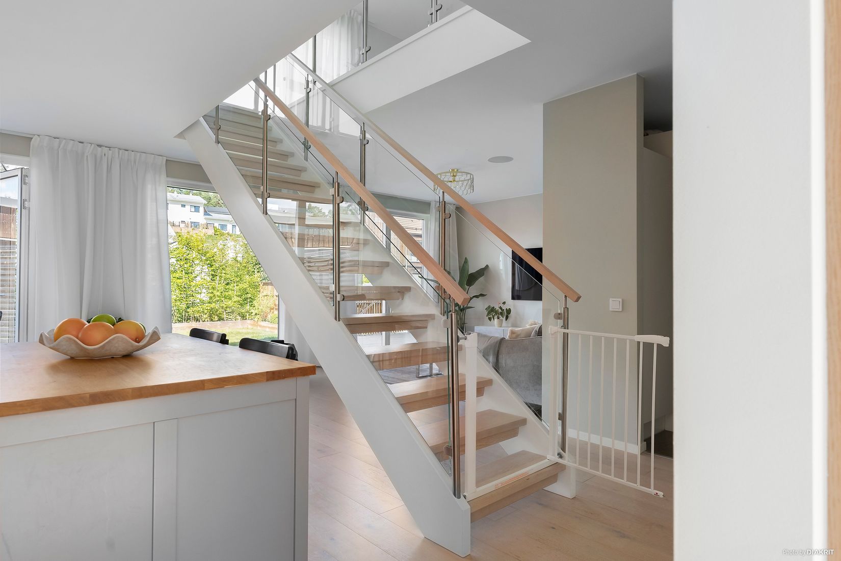 Radhus, Lunnarevägen 37B, Länna, Huddinge